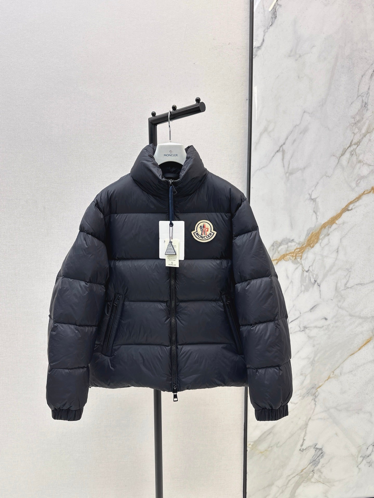 Monc 25fw down jacket