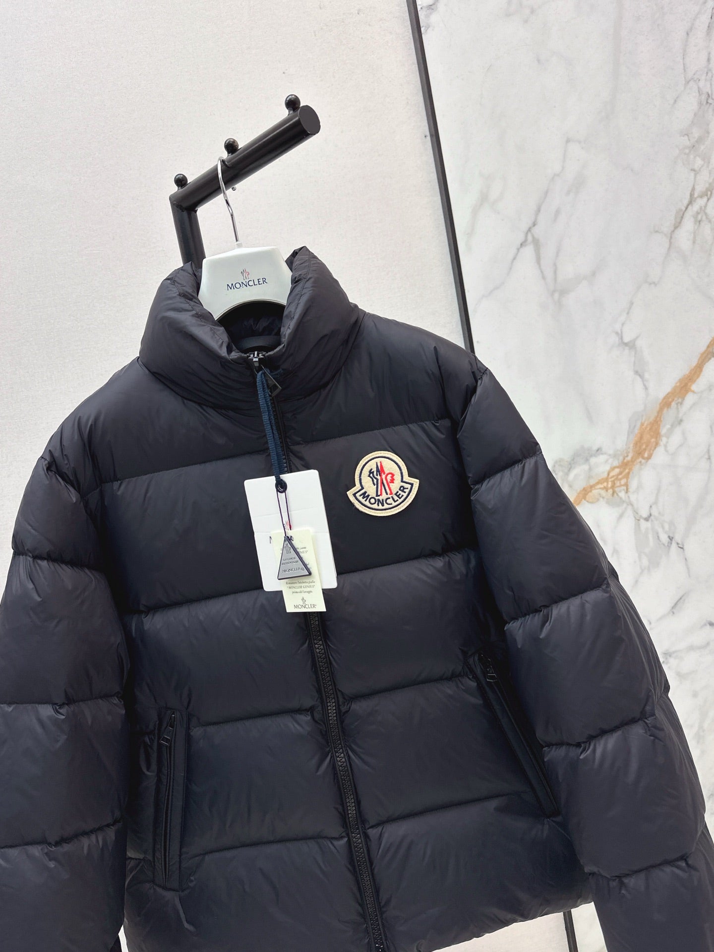 Monc 25fw down jacket