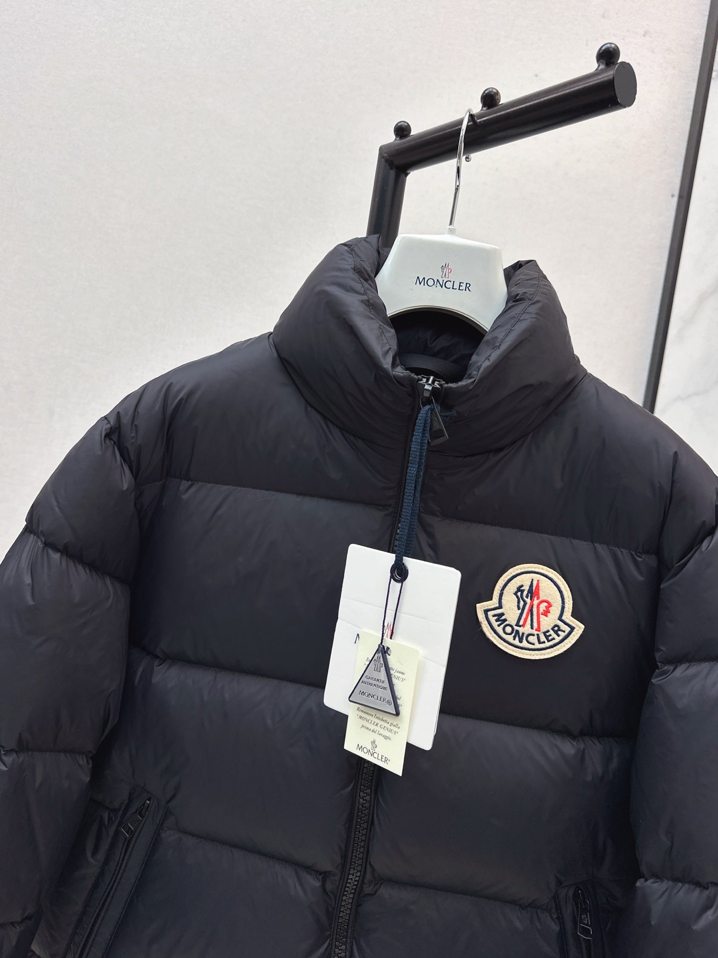 Monc 25fw down jacket