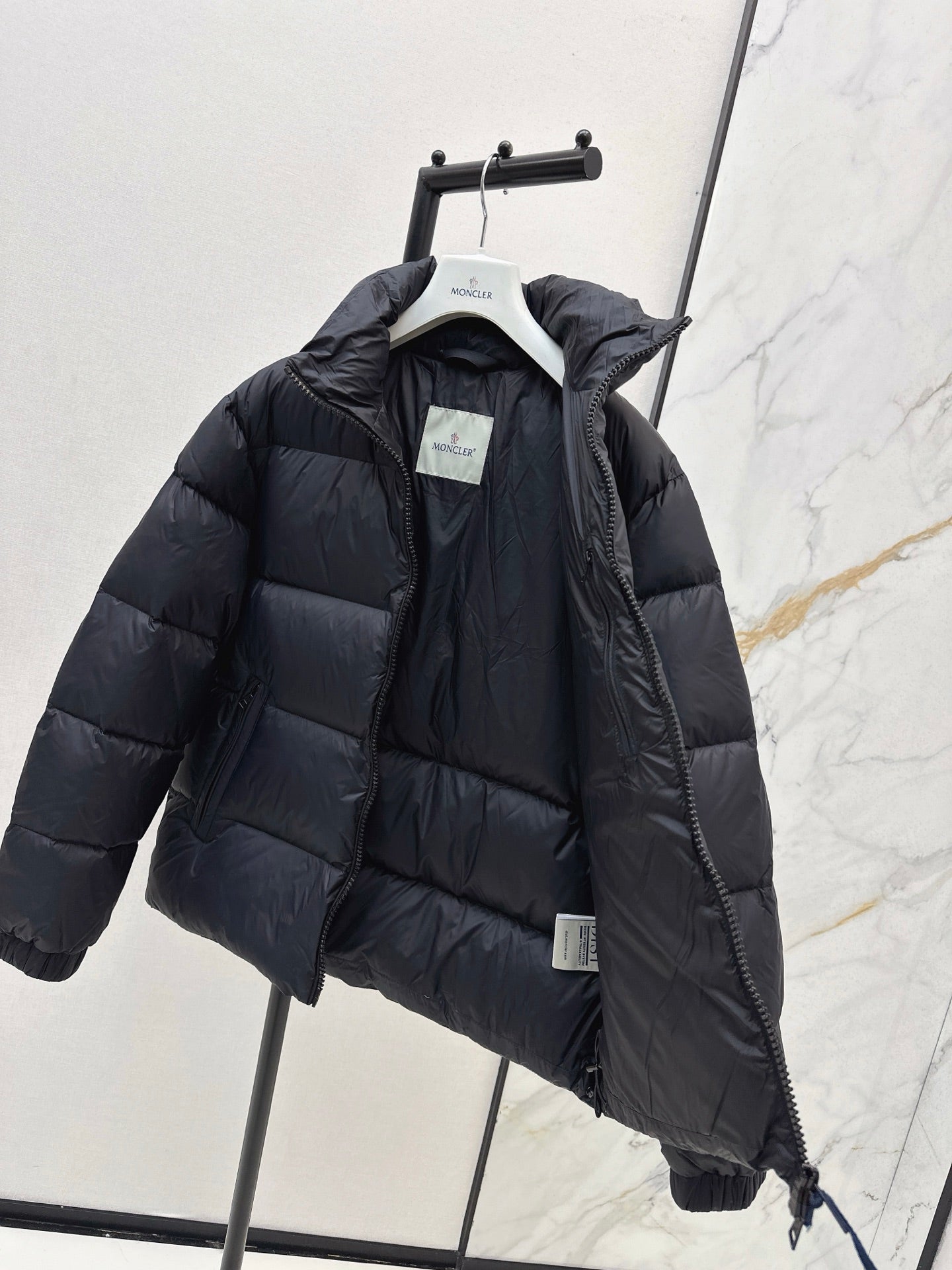 Monc 25fw down jacket