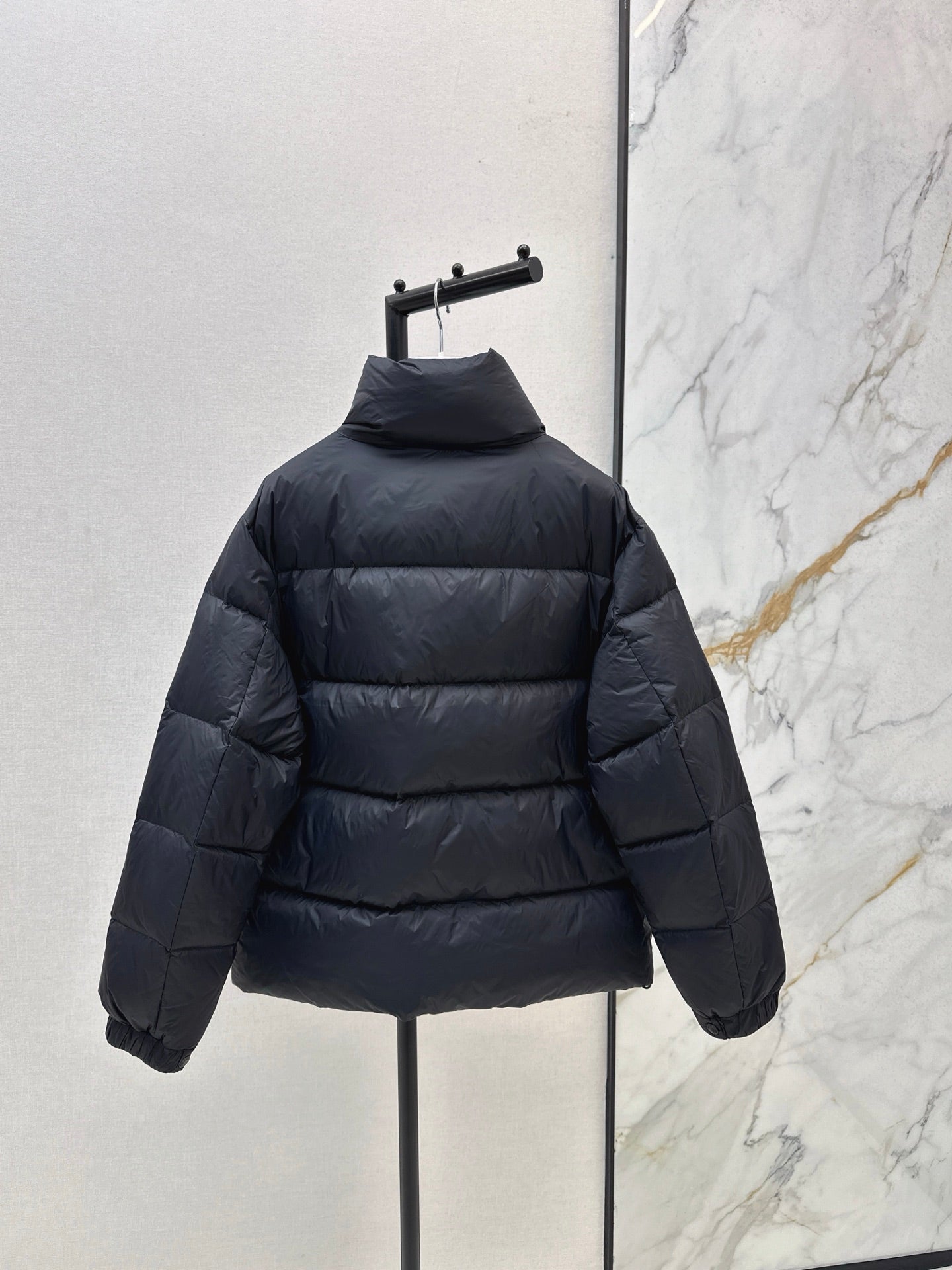 Monc 25fw down jacket