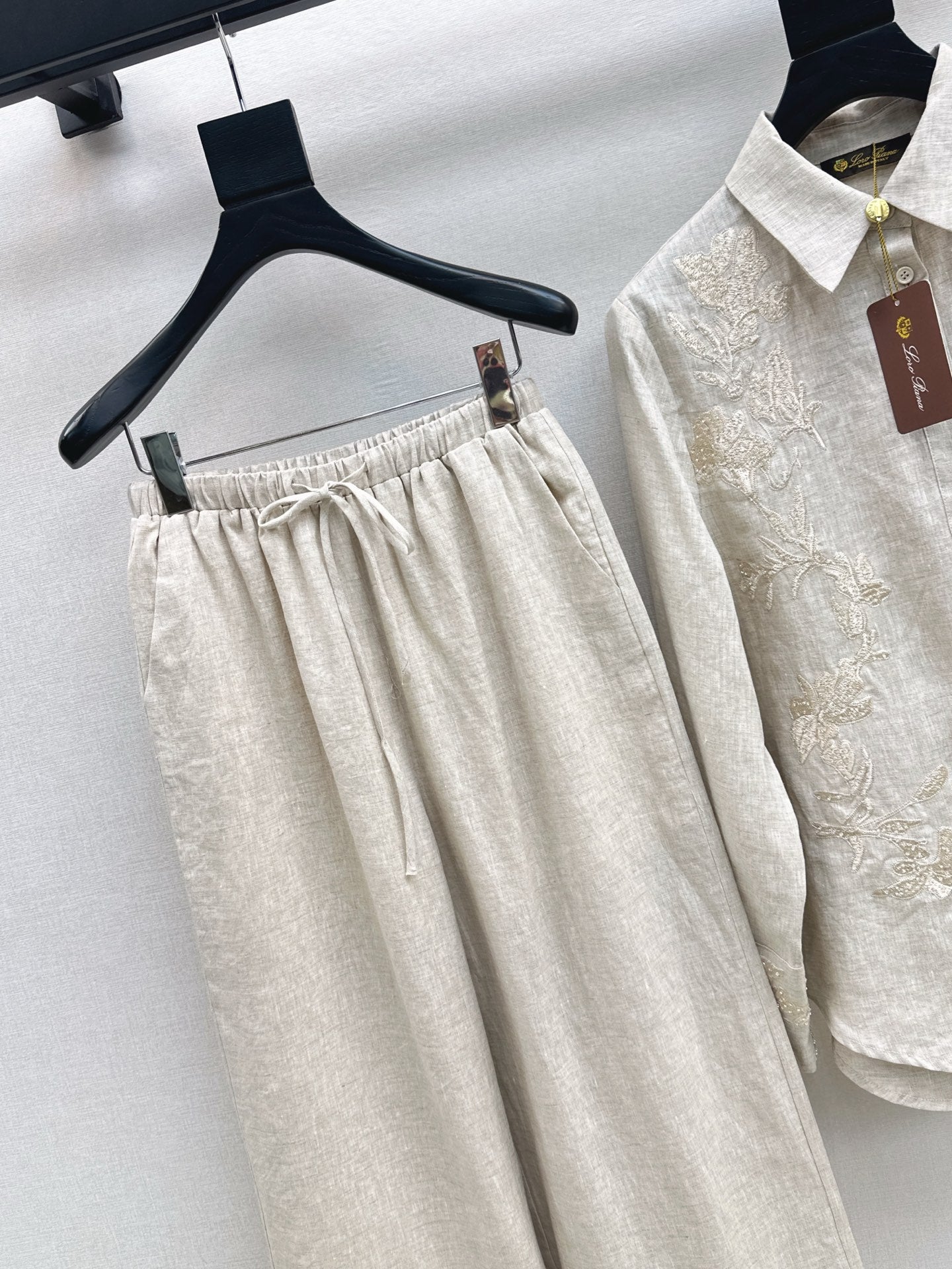 Loro 25fw embroidery suit