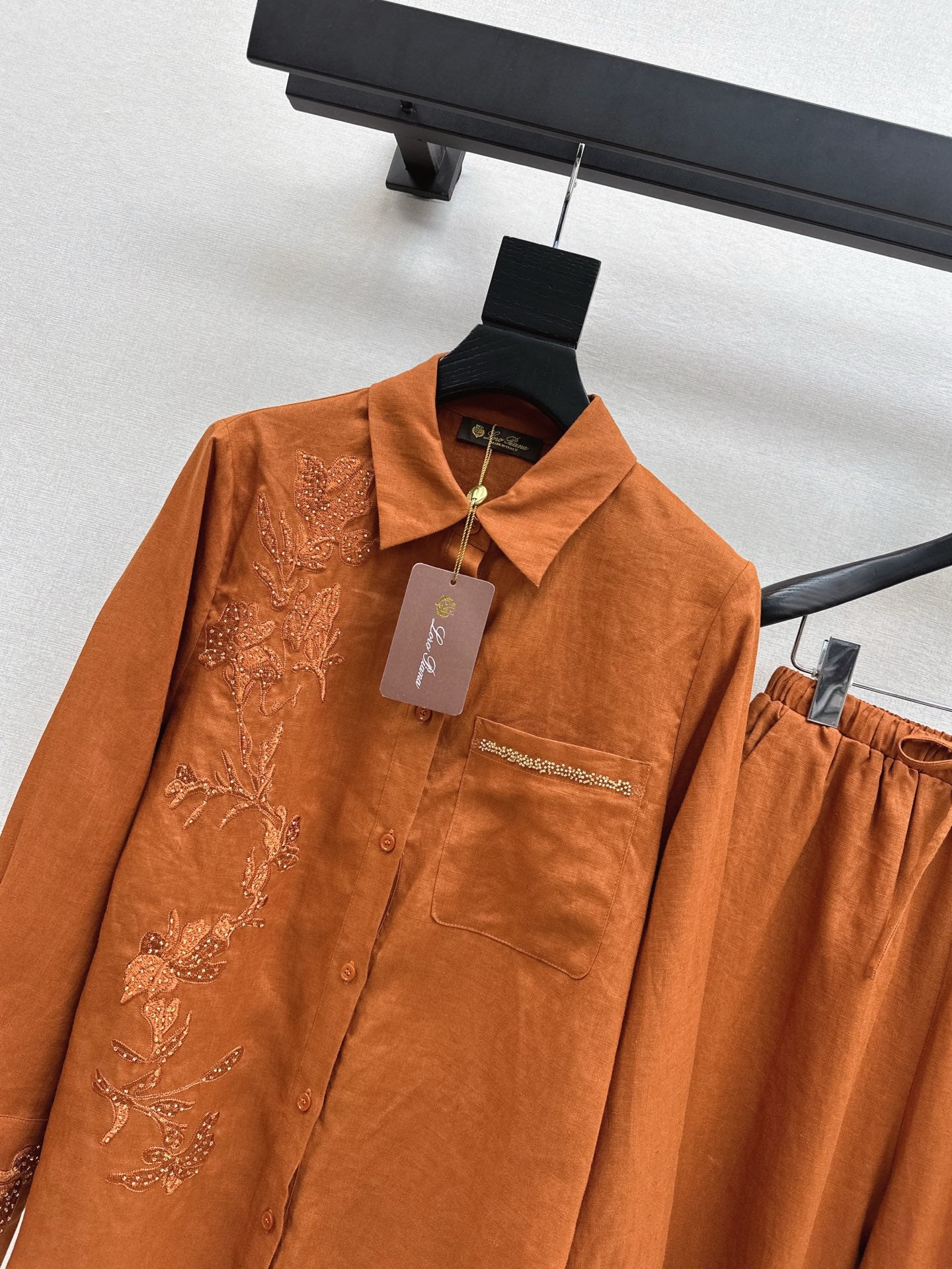 Loro 25fw embroidery suit