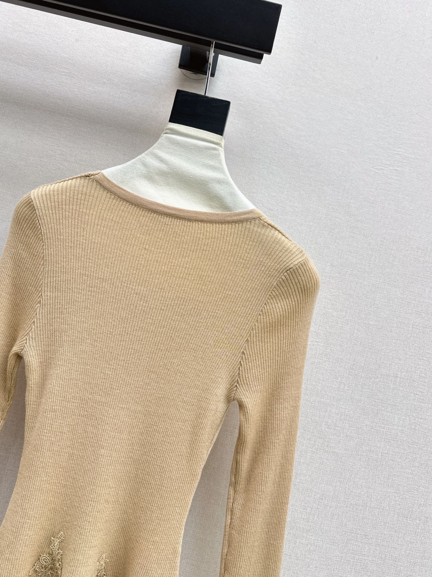 Es 25fw lace base layer