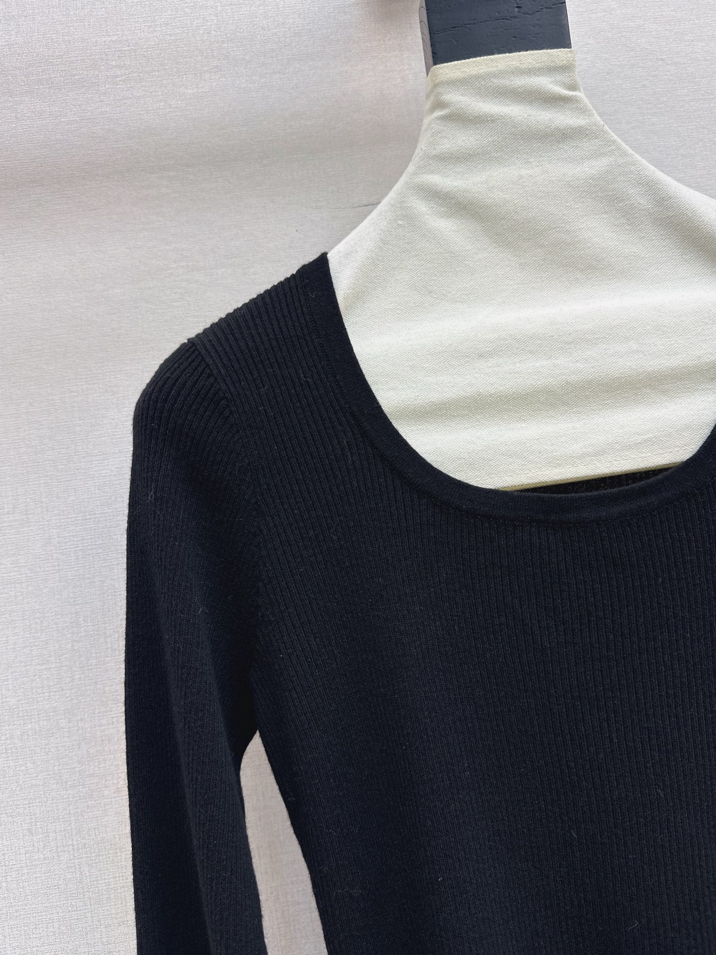 Es 25fw lace base layer