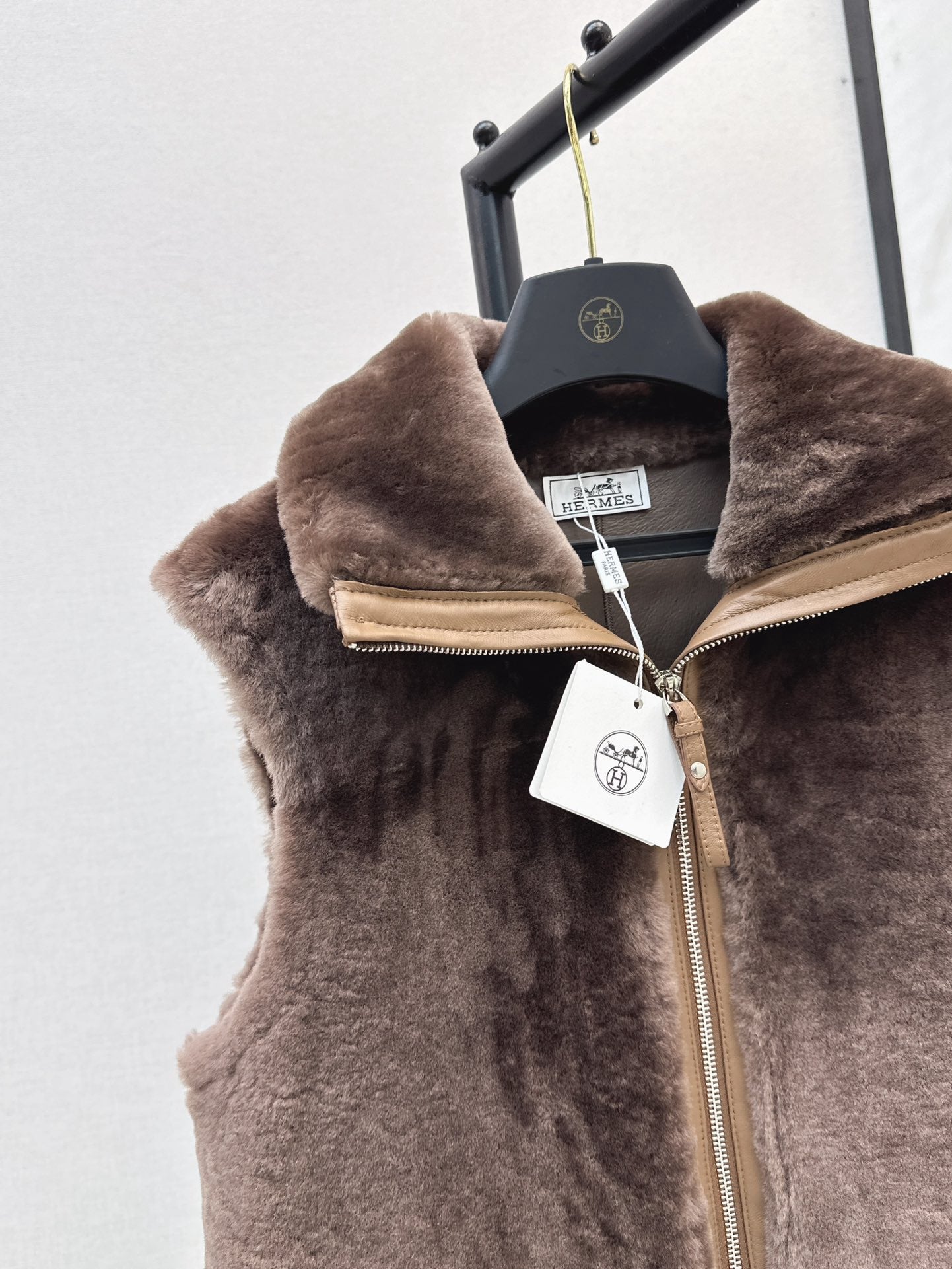 Herm 25fw fur vest