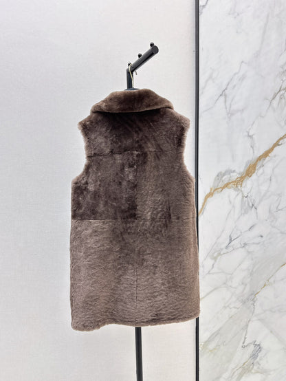 Herm 25fw fur vest