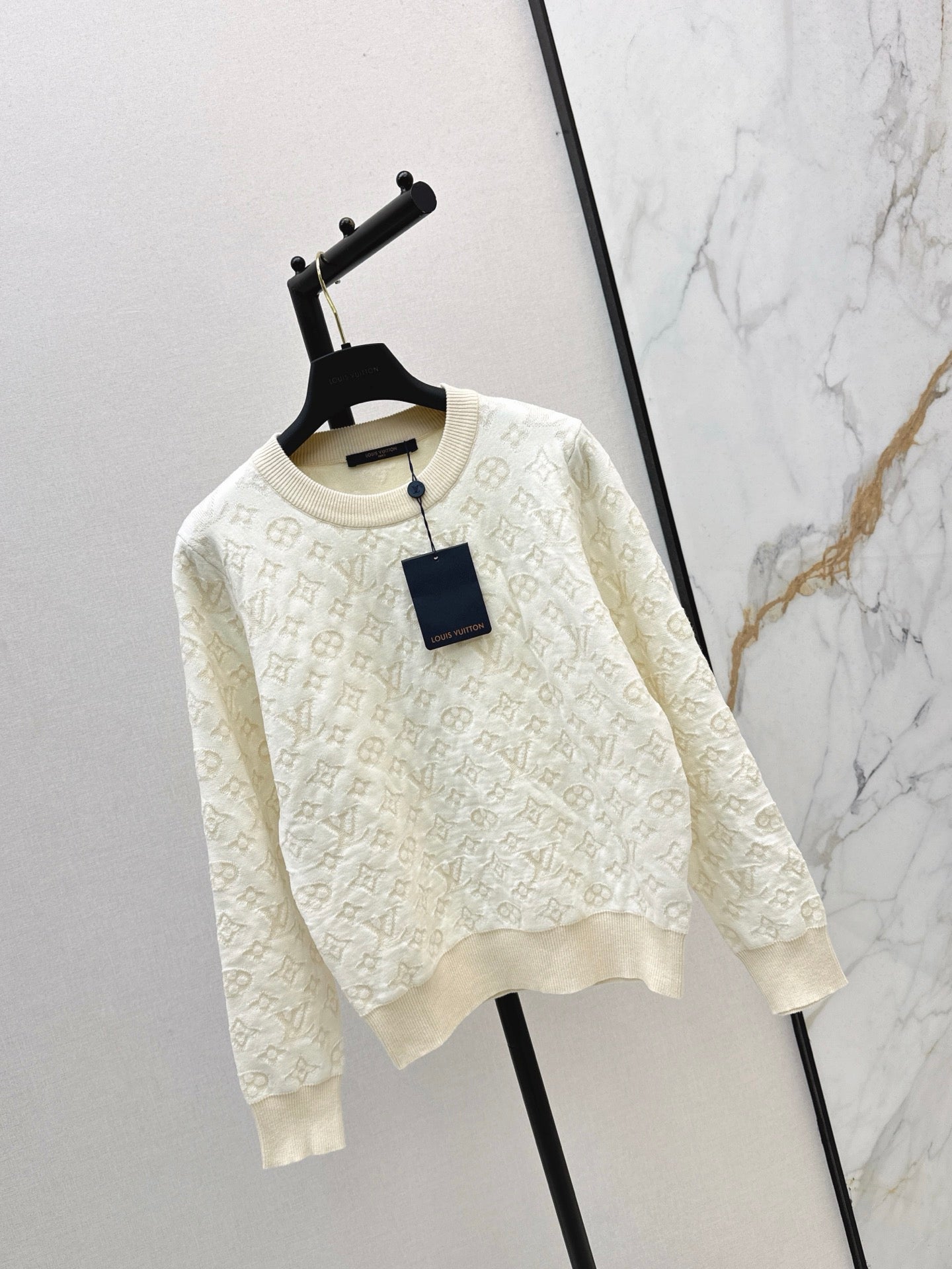 Loui 25fw wool sweater