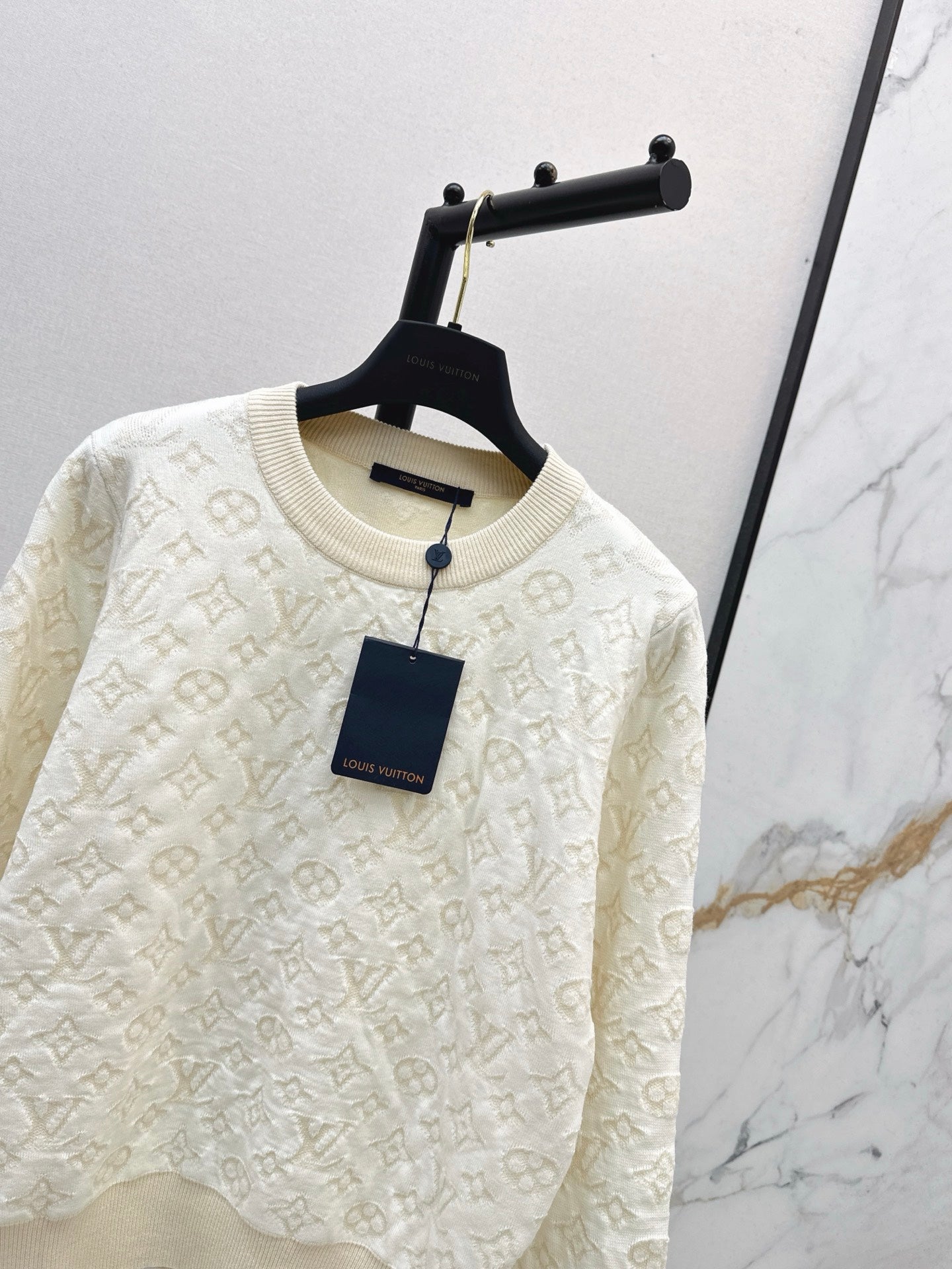 Loui 25fw wool sweater