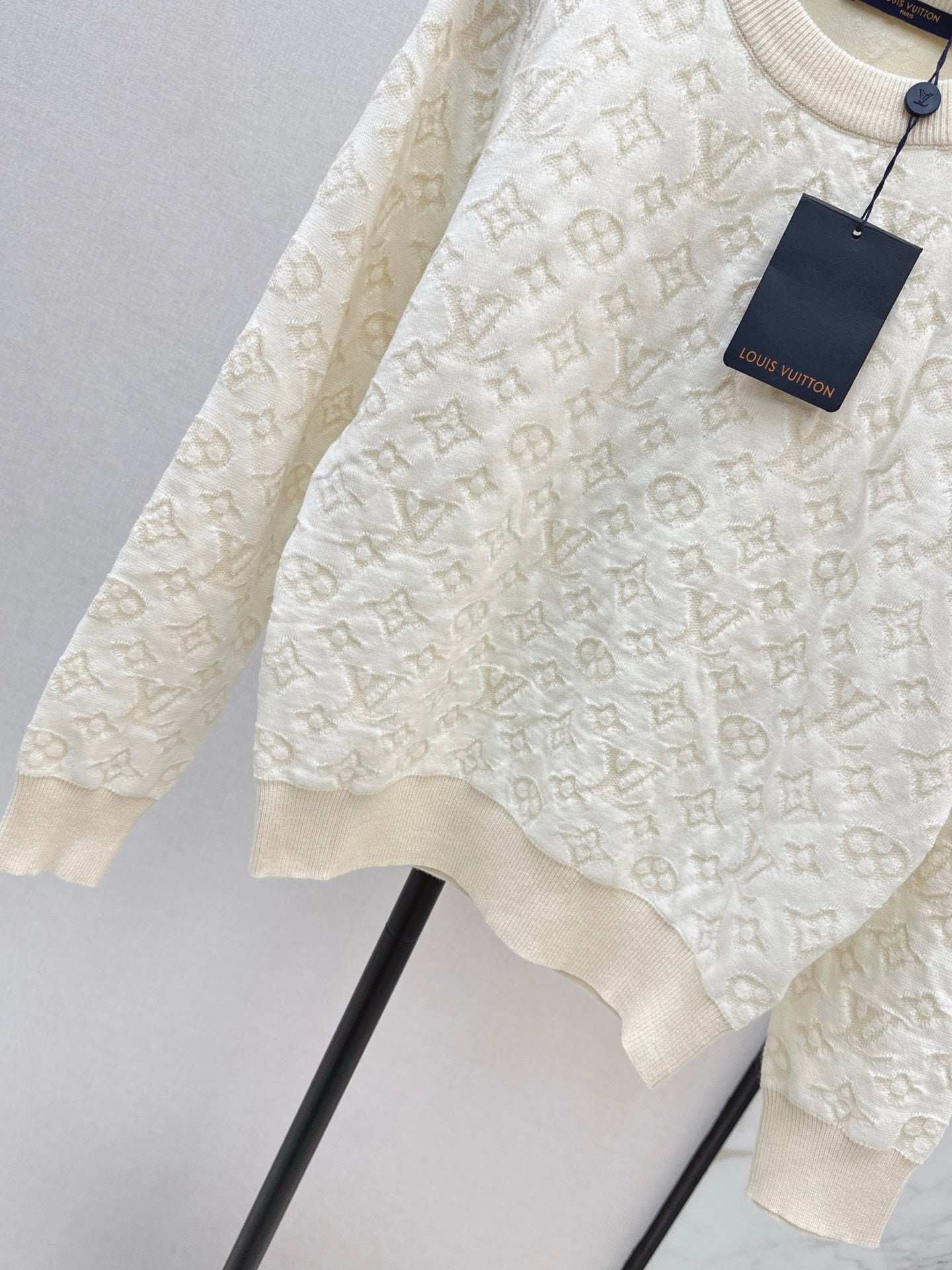 Loui 25fw wool sweater