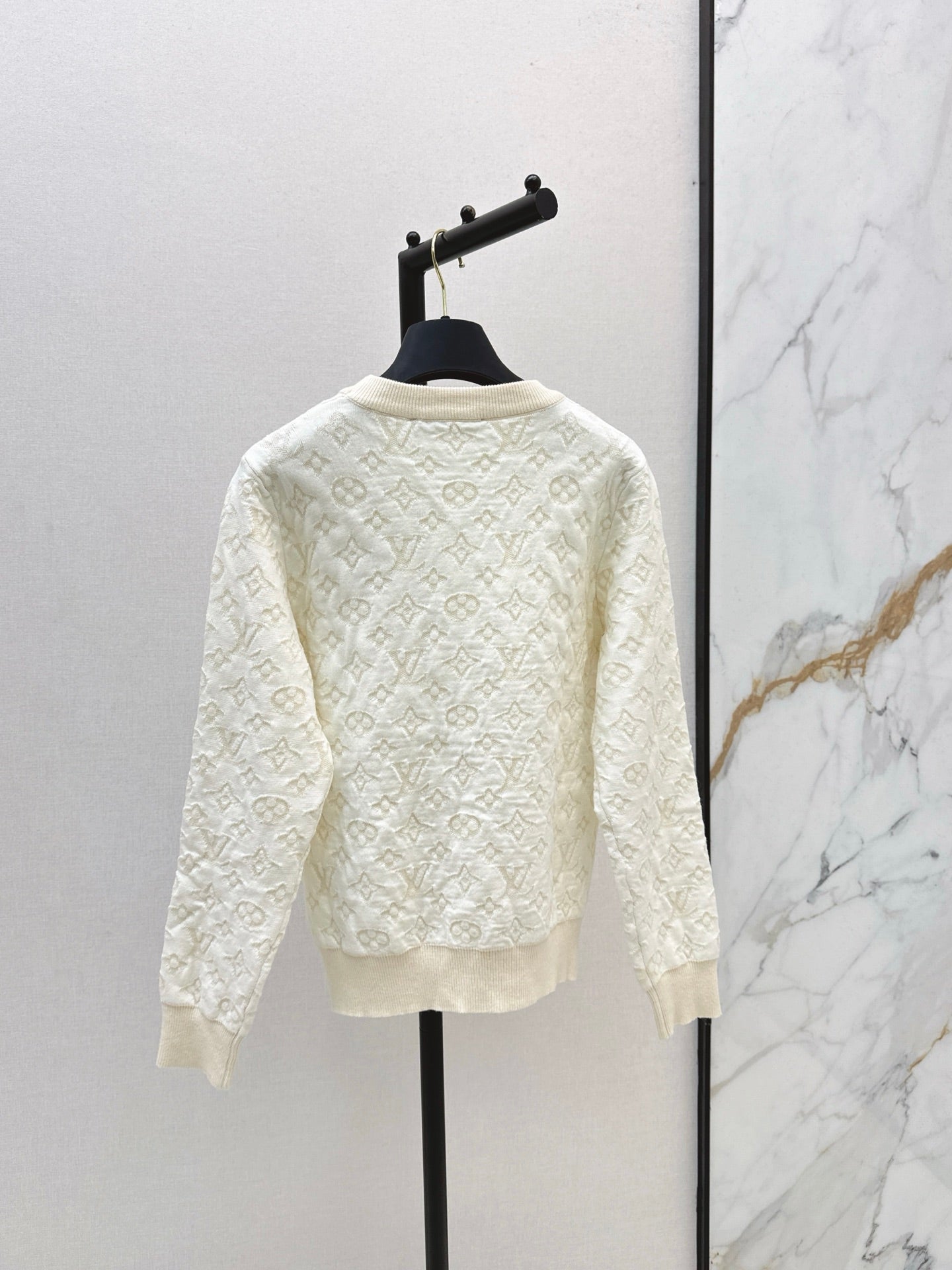 Loui 25fw wool sweater