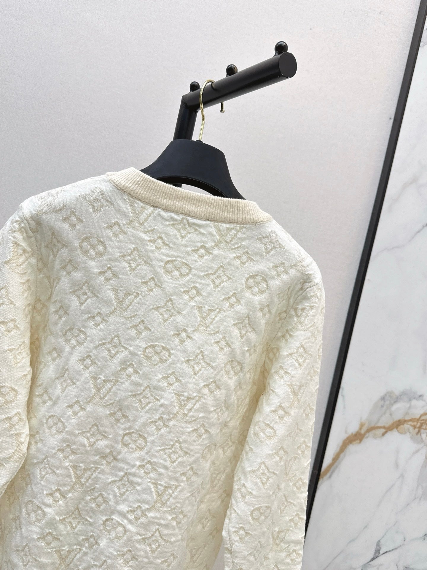 Loui 25fw wool sweater