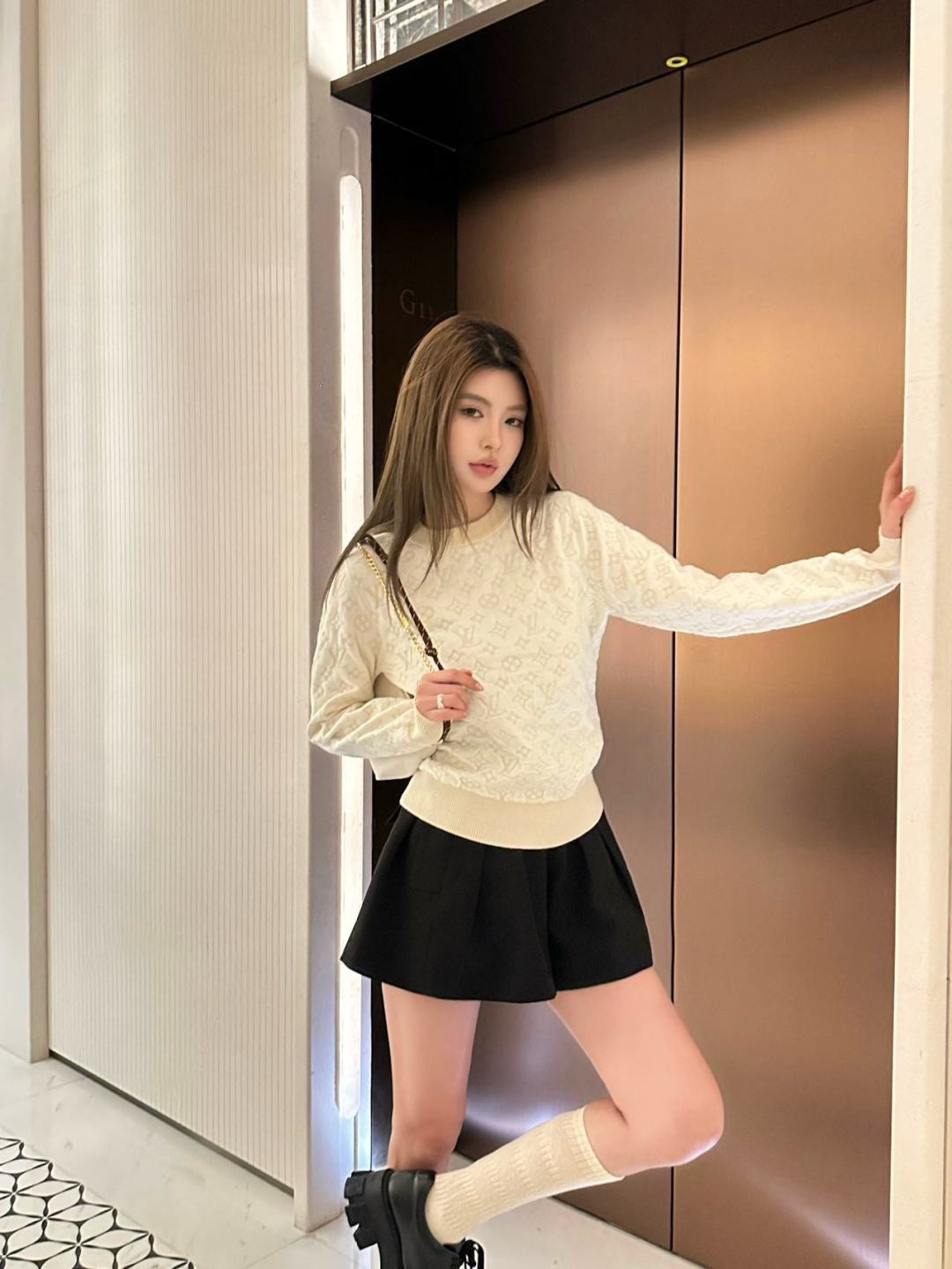 Loui 25fw wool sweater