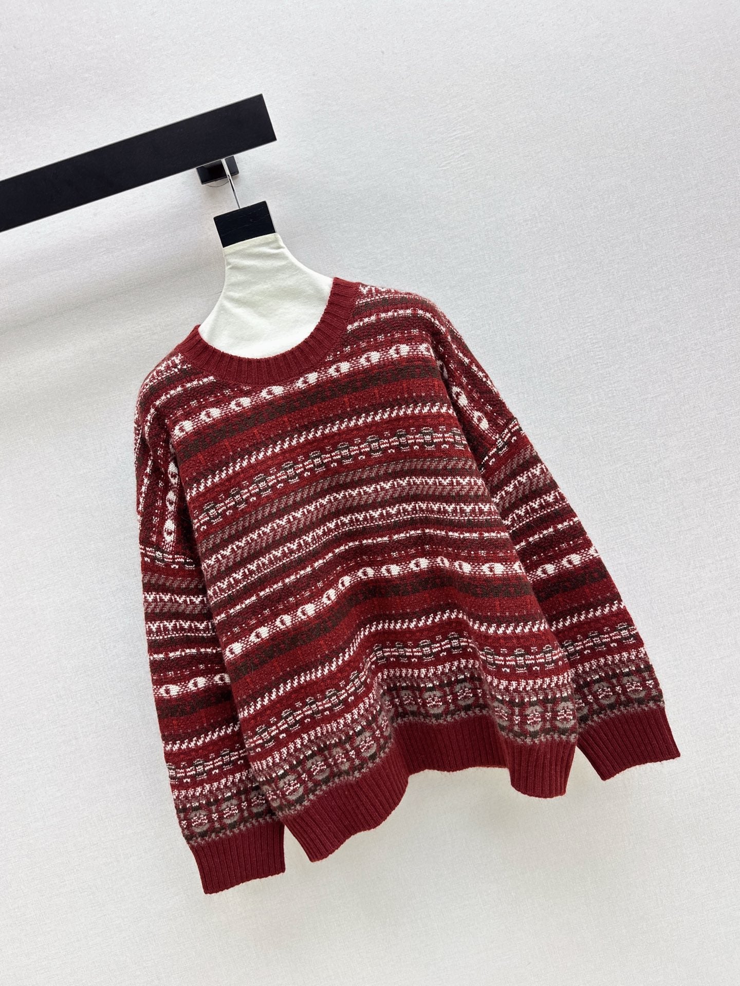 Loro 25fw knitted sweater