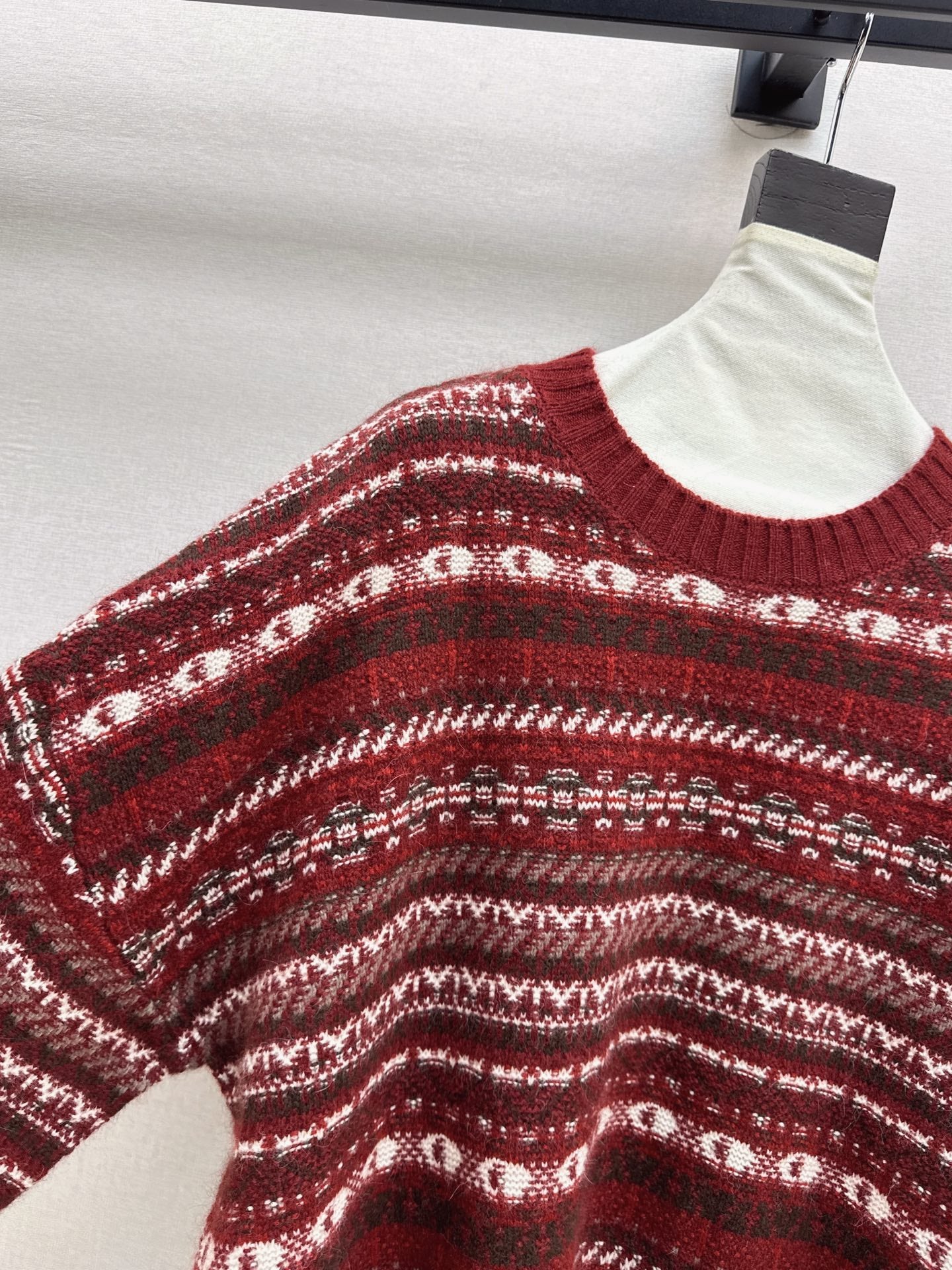 Loro 25fw knitted sweater