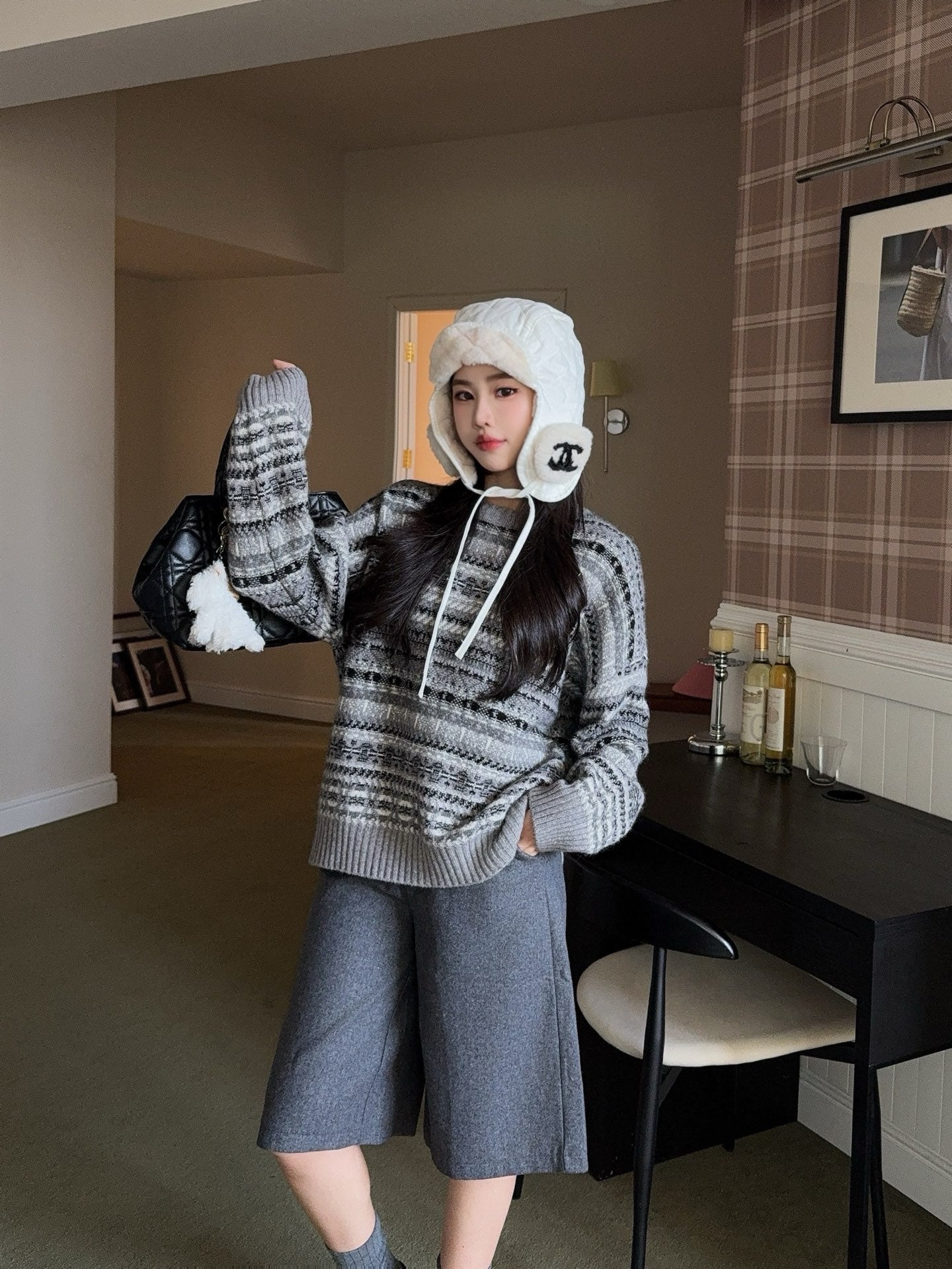 Loro 25fw knitted sweater