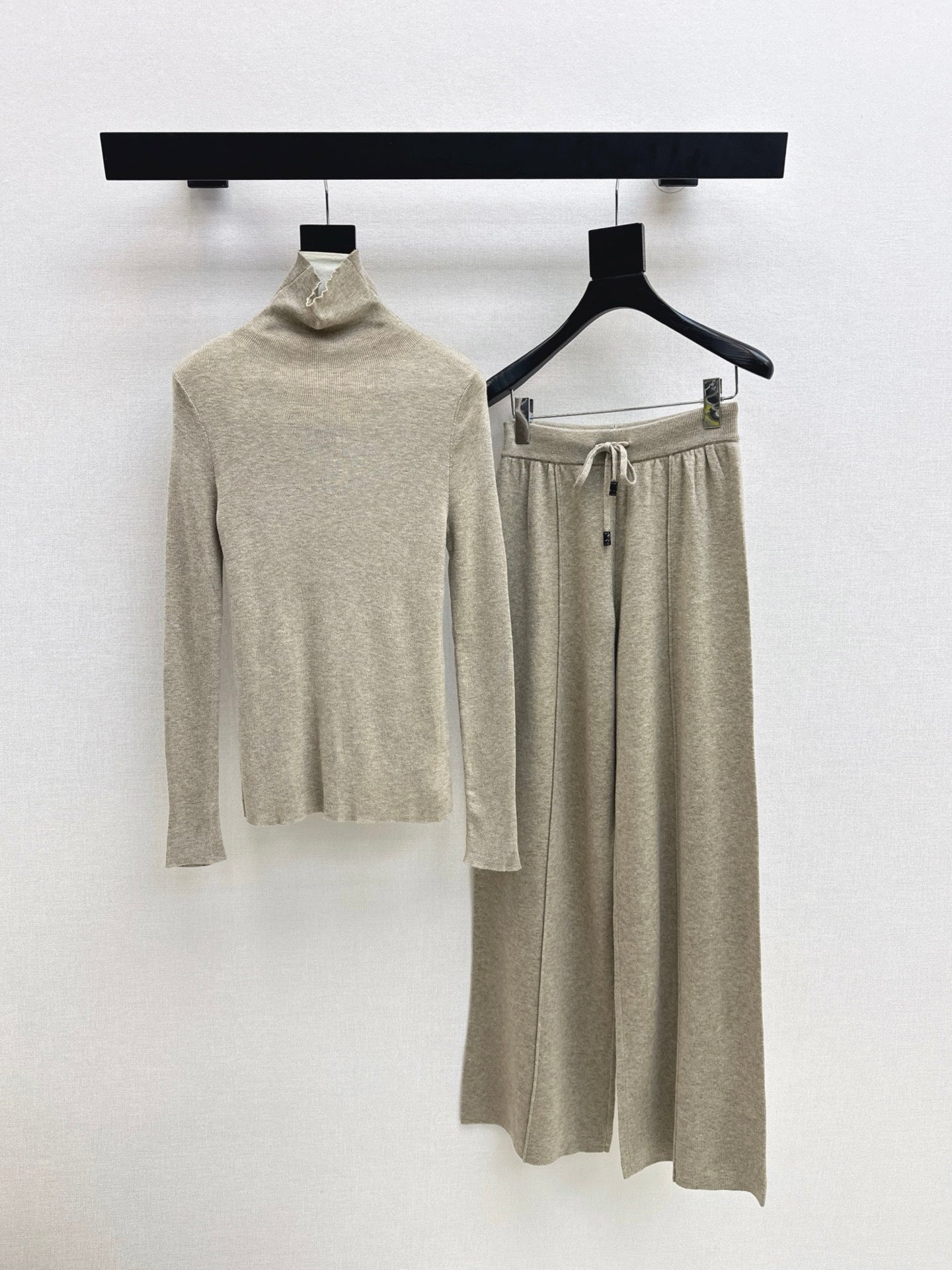 Max 25fw knit suit
