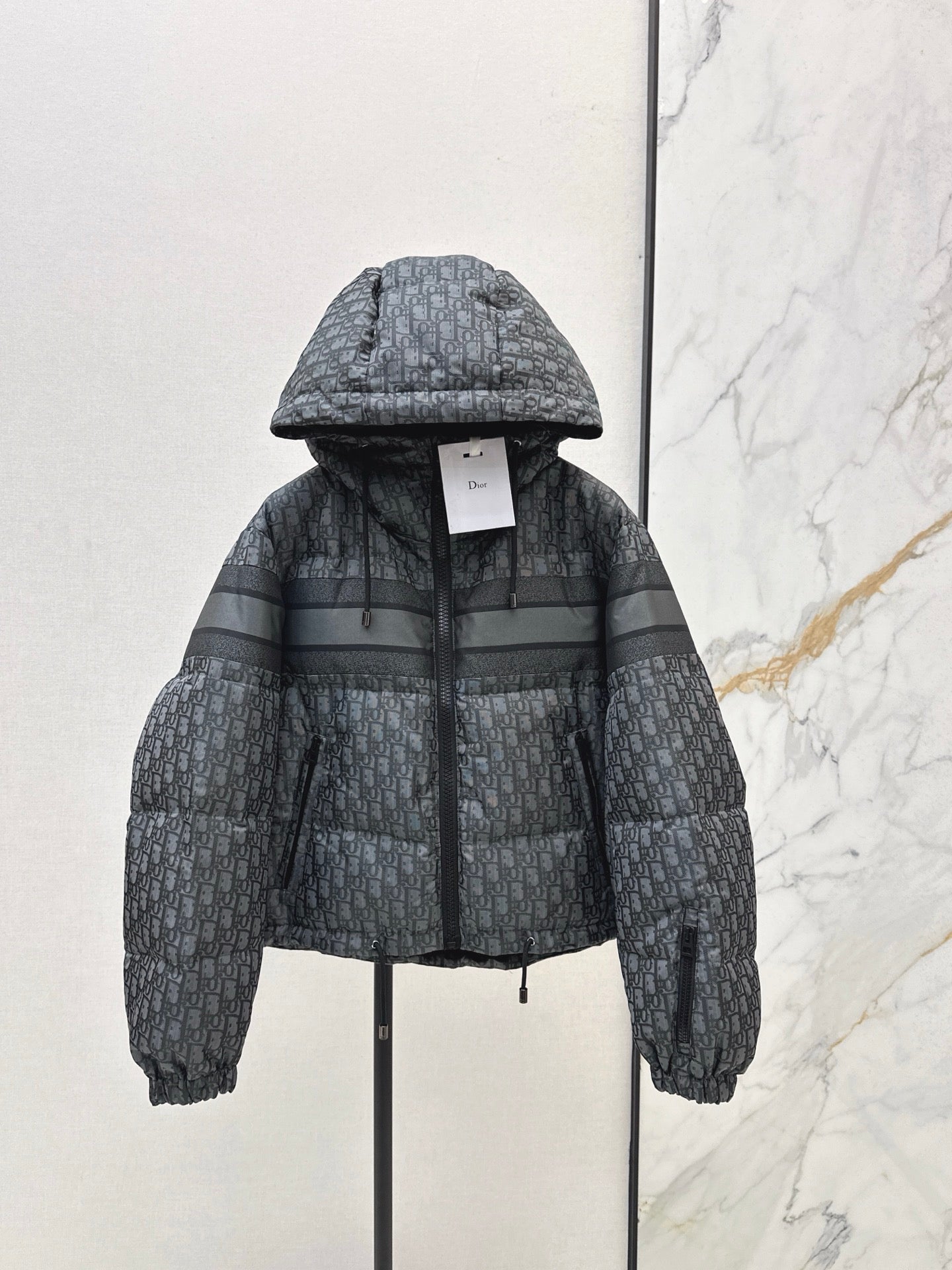 CD 25fw down jacket
