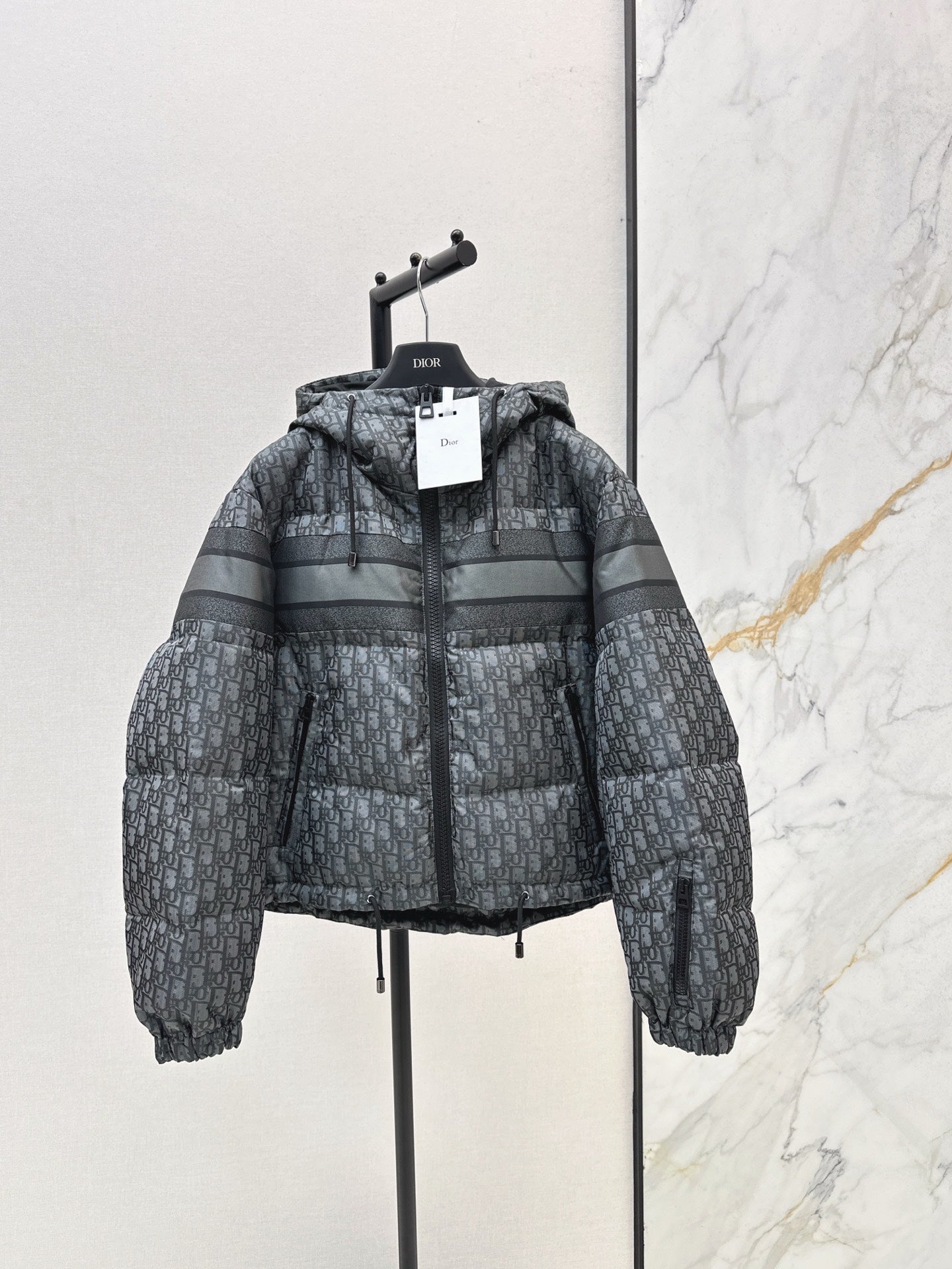 CD 25fw down jacket