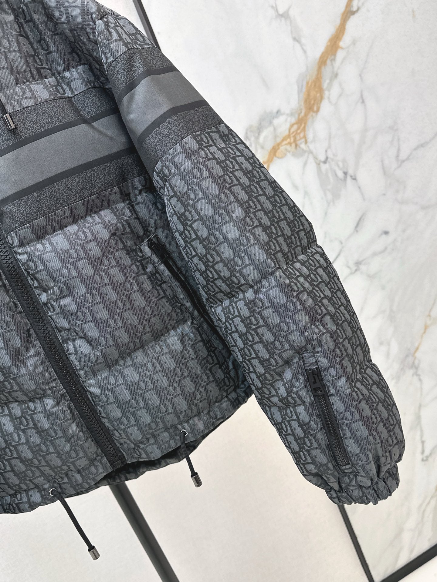 CD 25fw down jacket