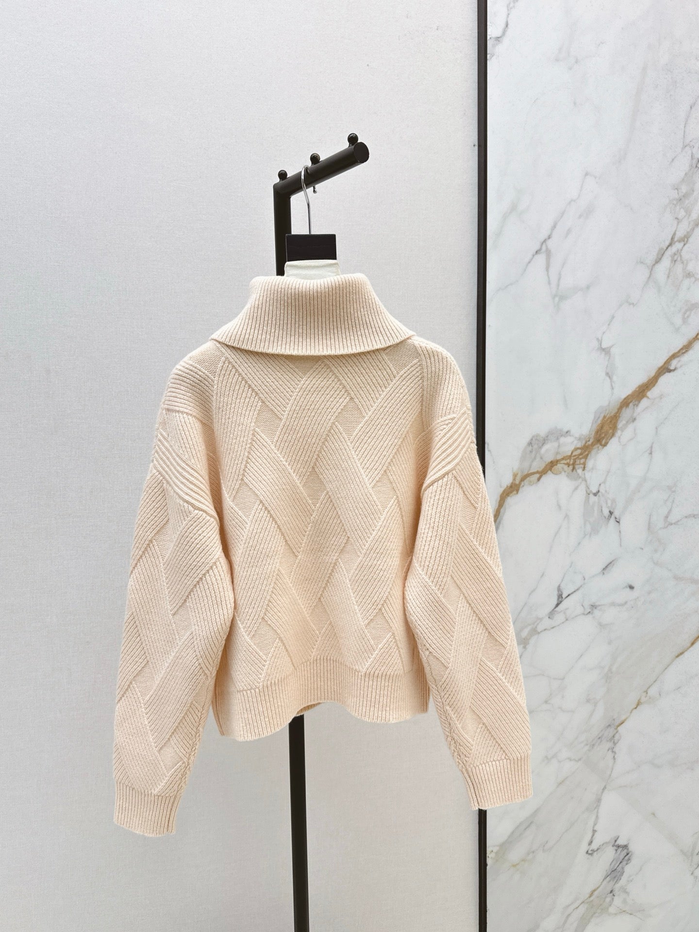 Herm 25fw turtleneck sweater