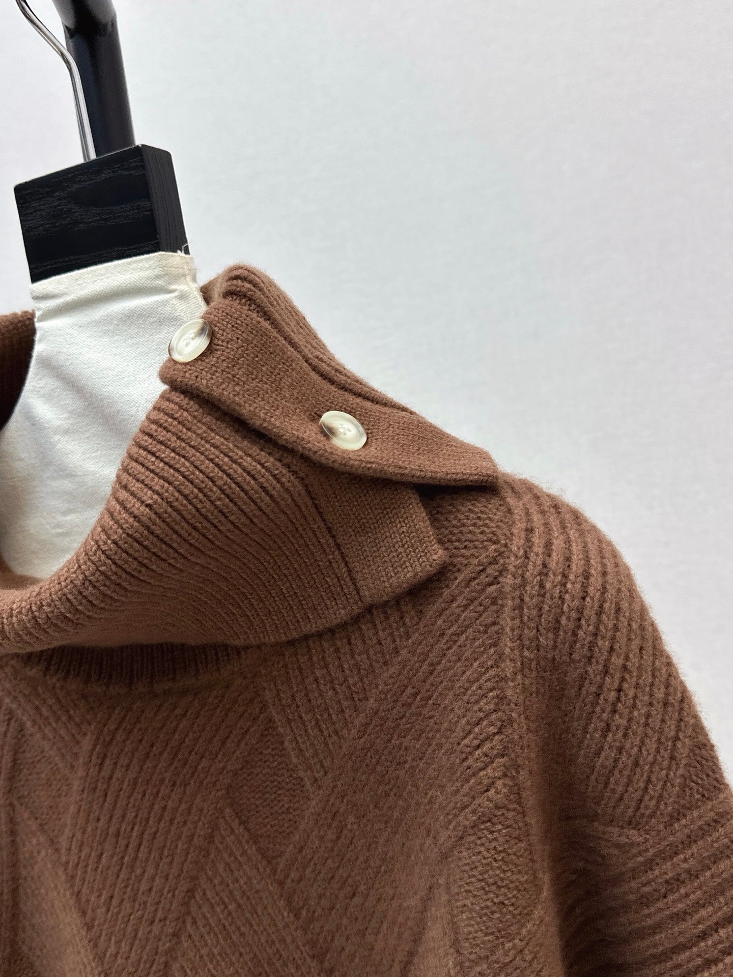 Herm 25fw turtleneck sweater