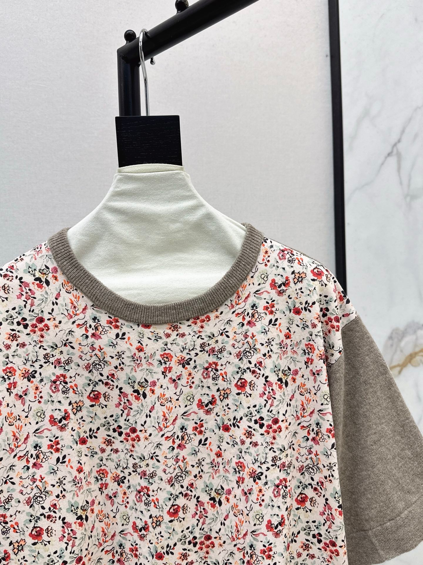 Loro 25fw print sweater