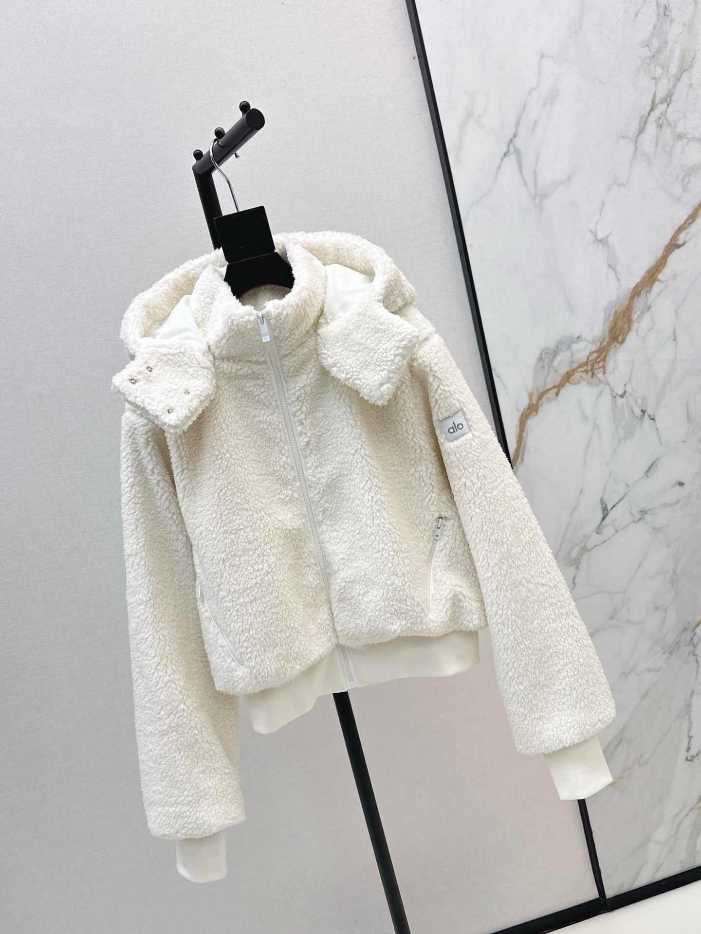 Alo 25fw fleece jacket