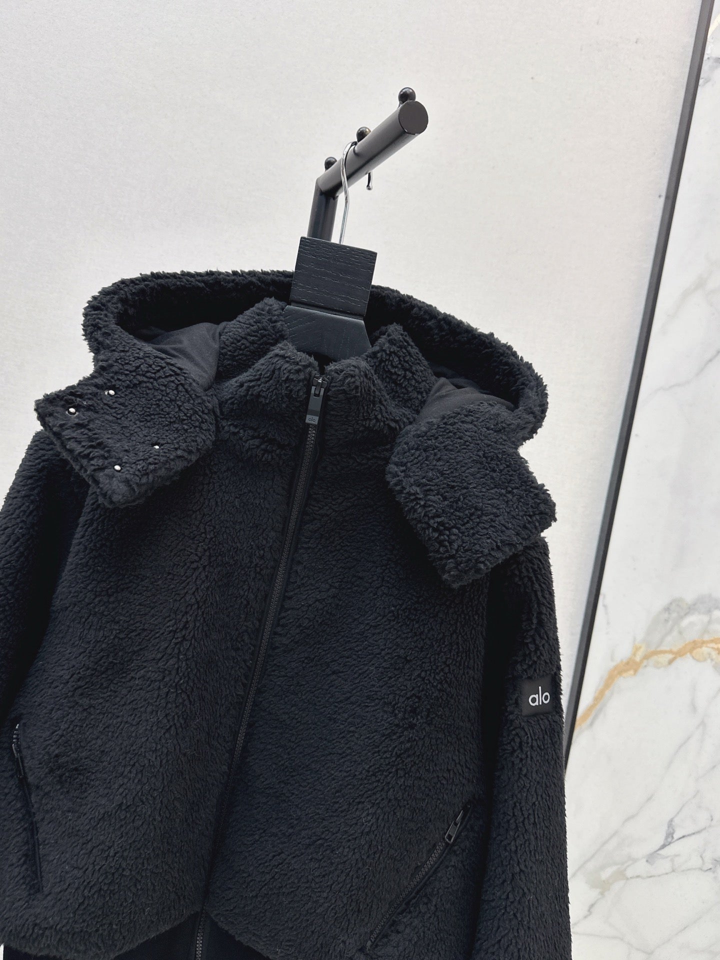 Alo 25fw fleece jacket