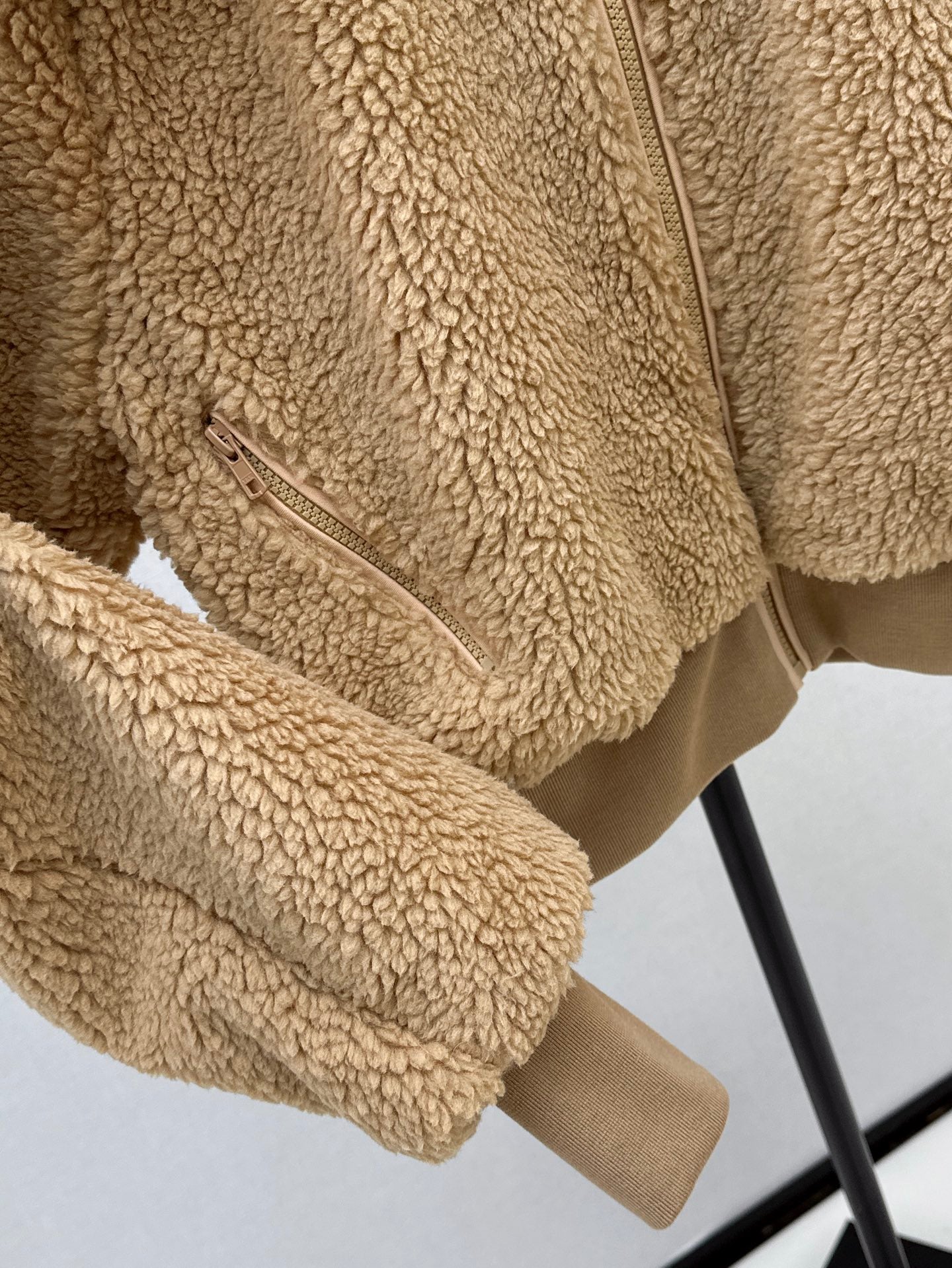 Alo 25fw fleece jacket