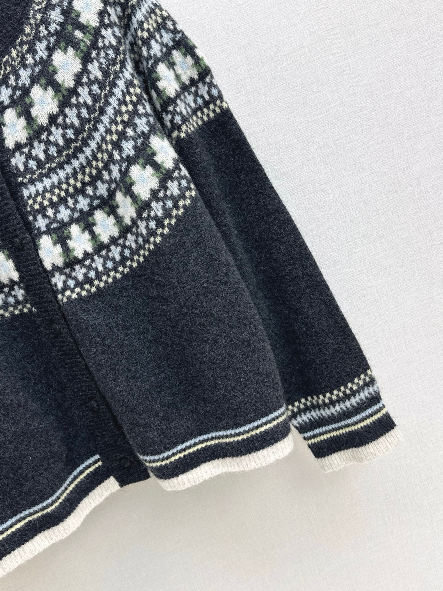 Loro 25fw knit cardigan