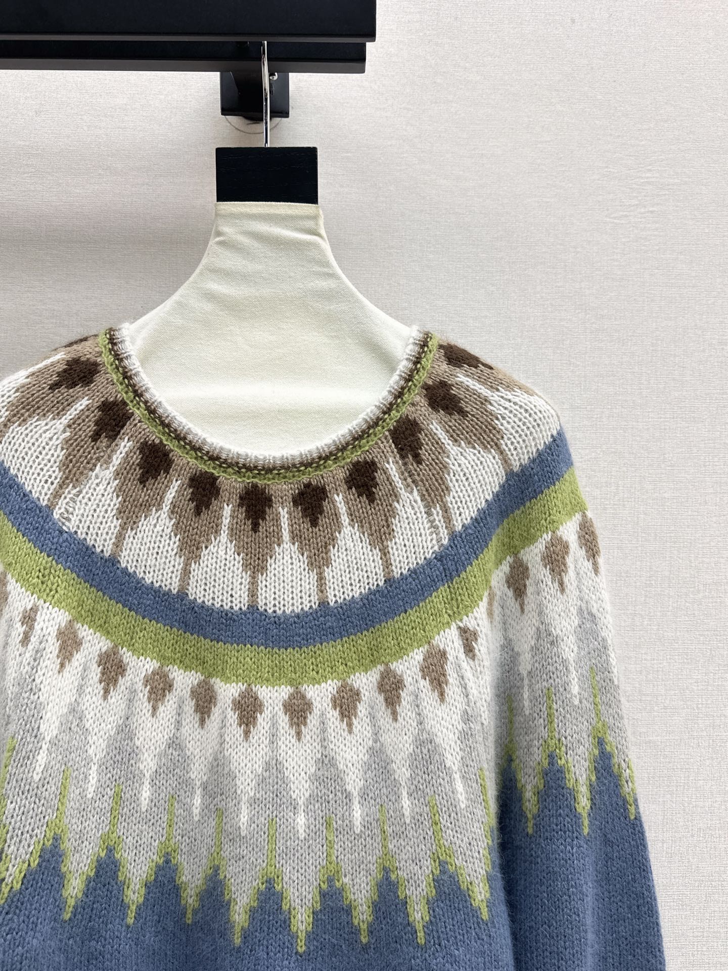 Loro 25fw wool sweater