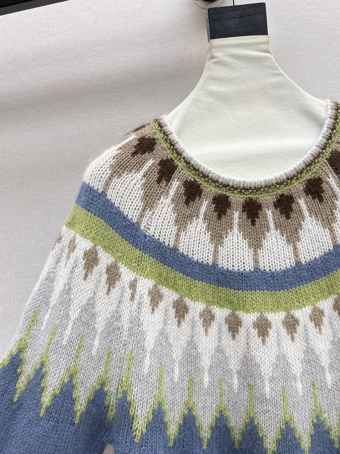 Loro 25fw wool sweater