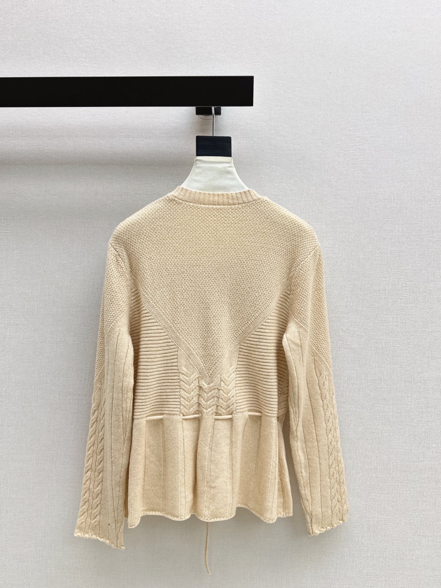 Chan 25fw sweater
