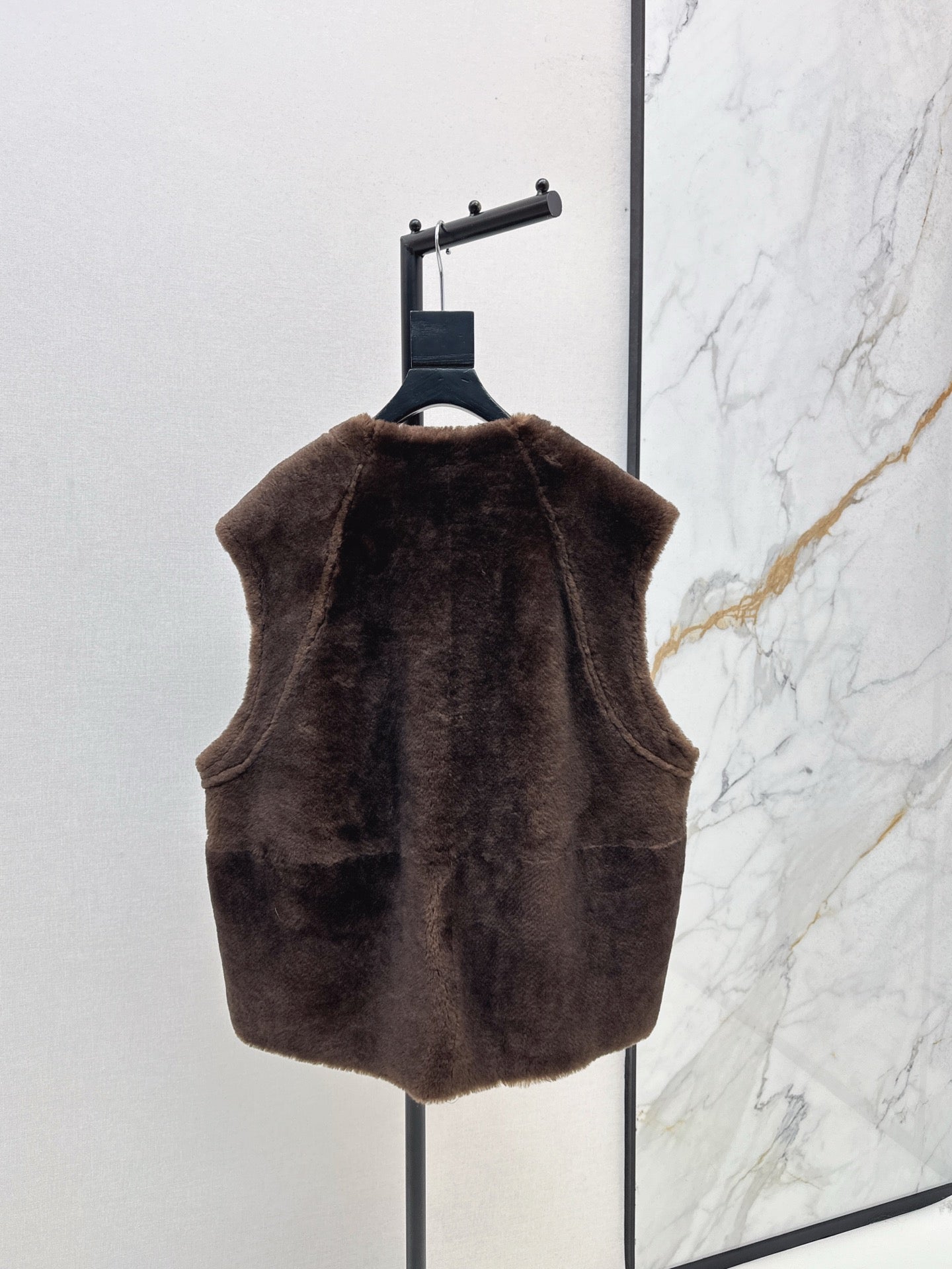 Loro 25fw fur leather vest