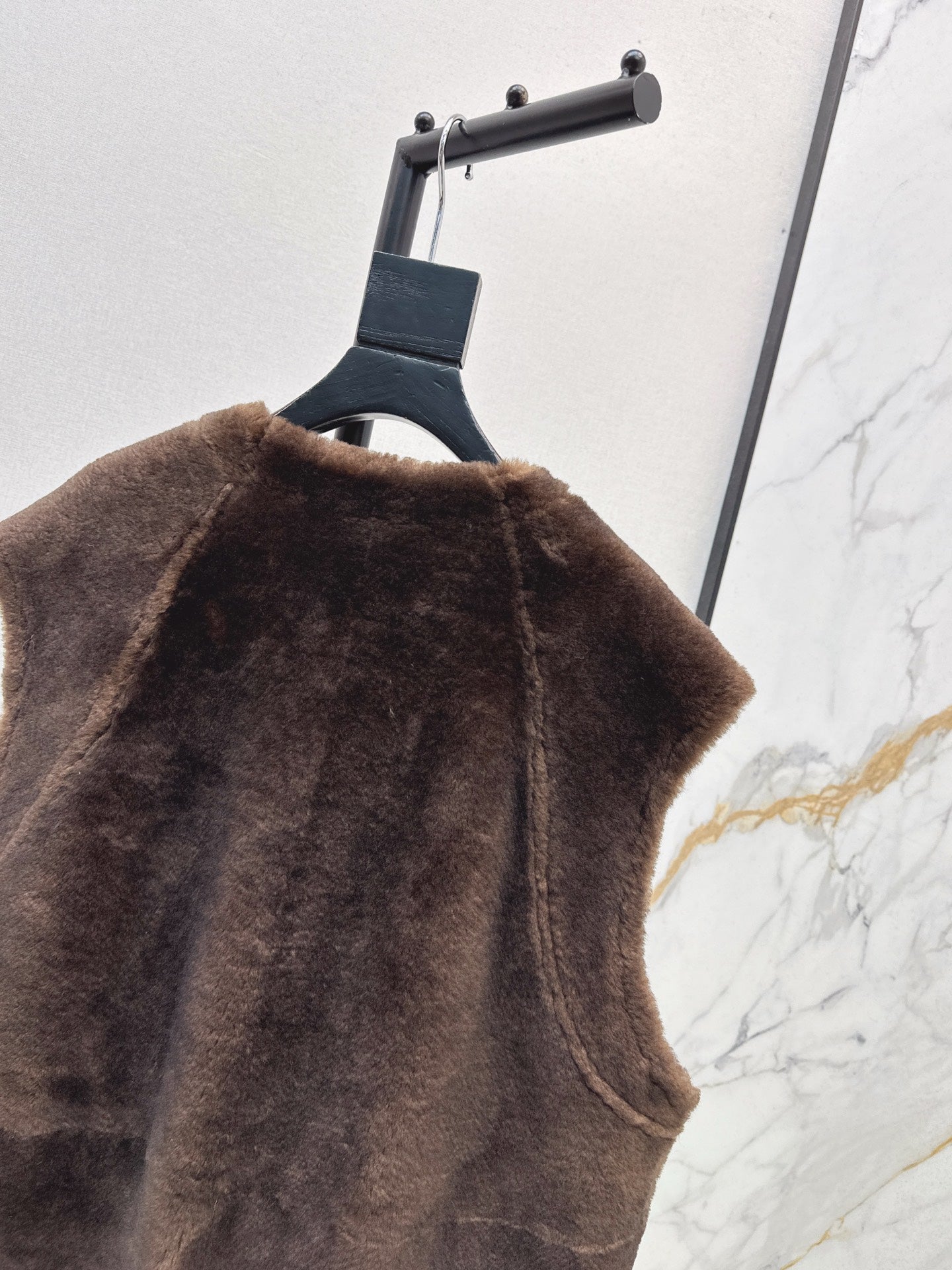 Loro 25fw fur leather vest