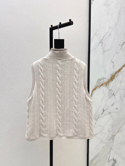 Loro 25fw reversible vest