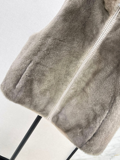 Loro 25fw reversible vest