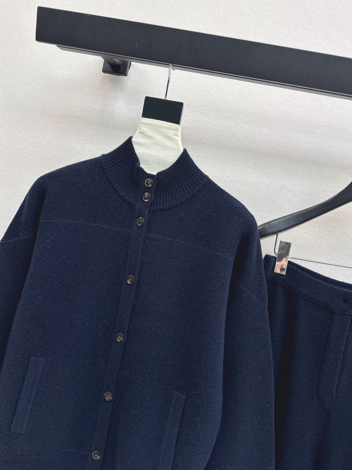 Loro 25fw cashmere jacket straight pants set