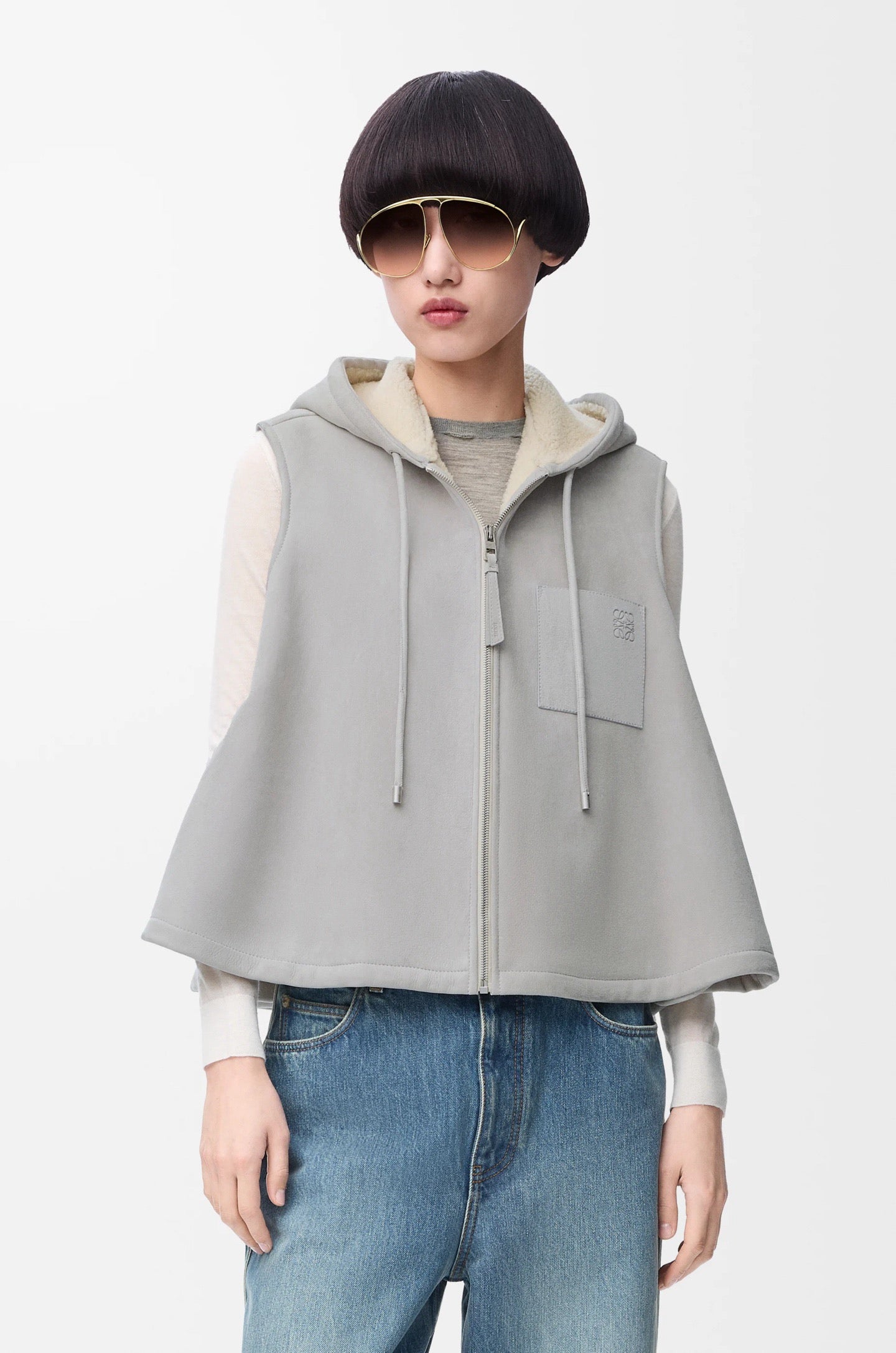 Loe 25fw hooded vest
