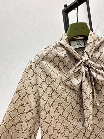 Guc 25fw ribbon shirt