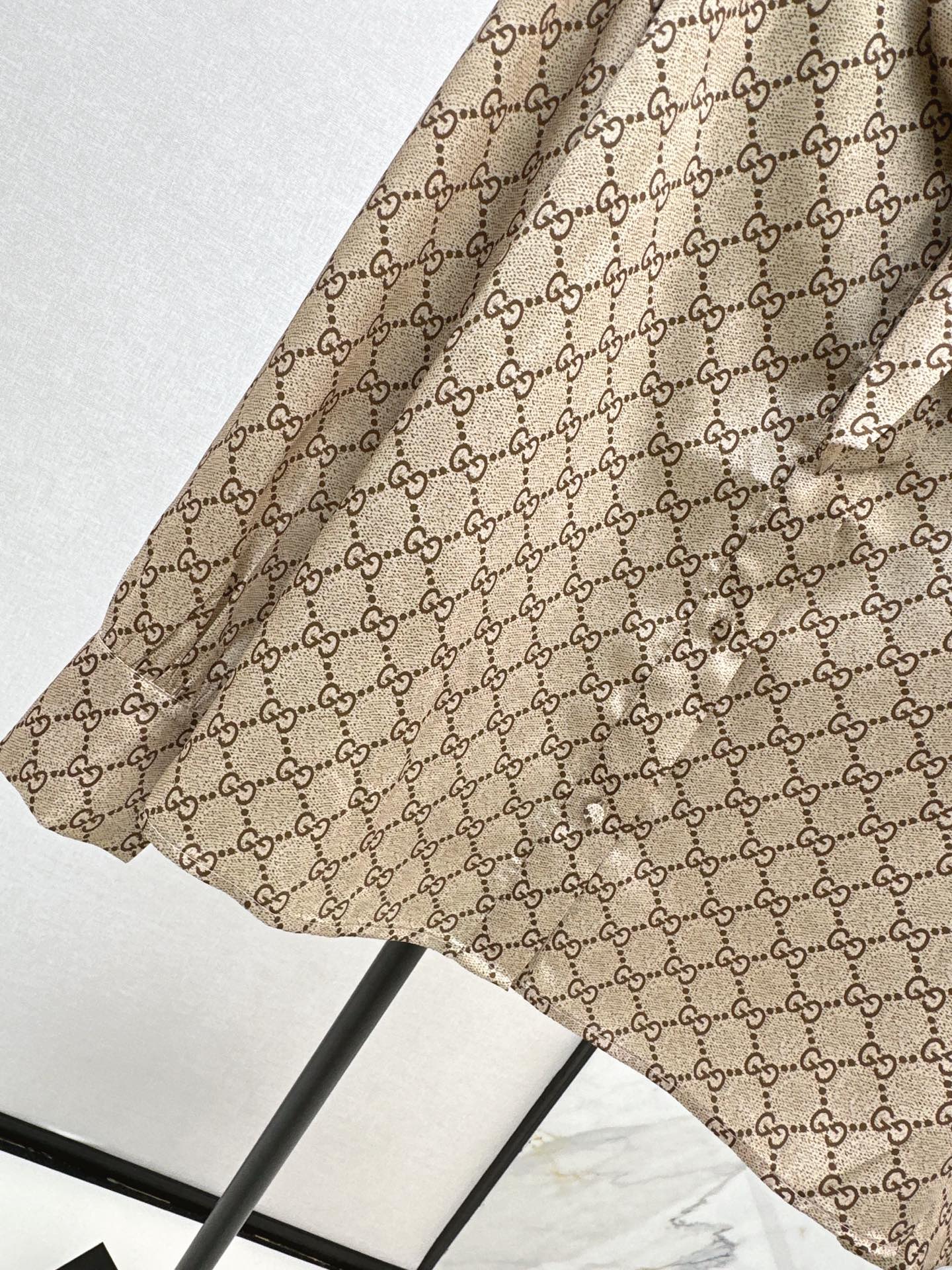 Guc 25fw ribbon shirt