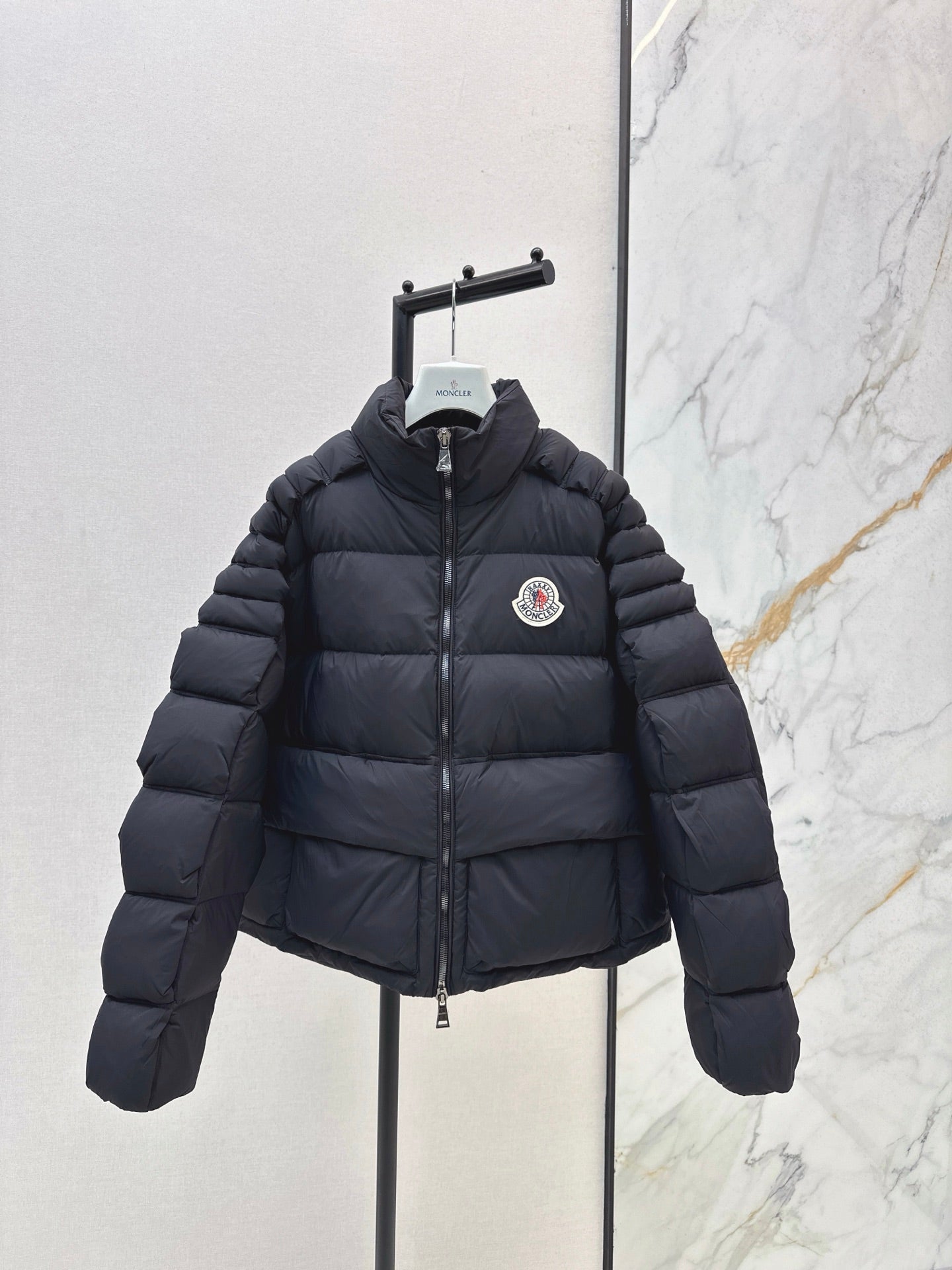 Monc 25fw down jacket