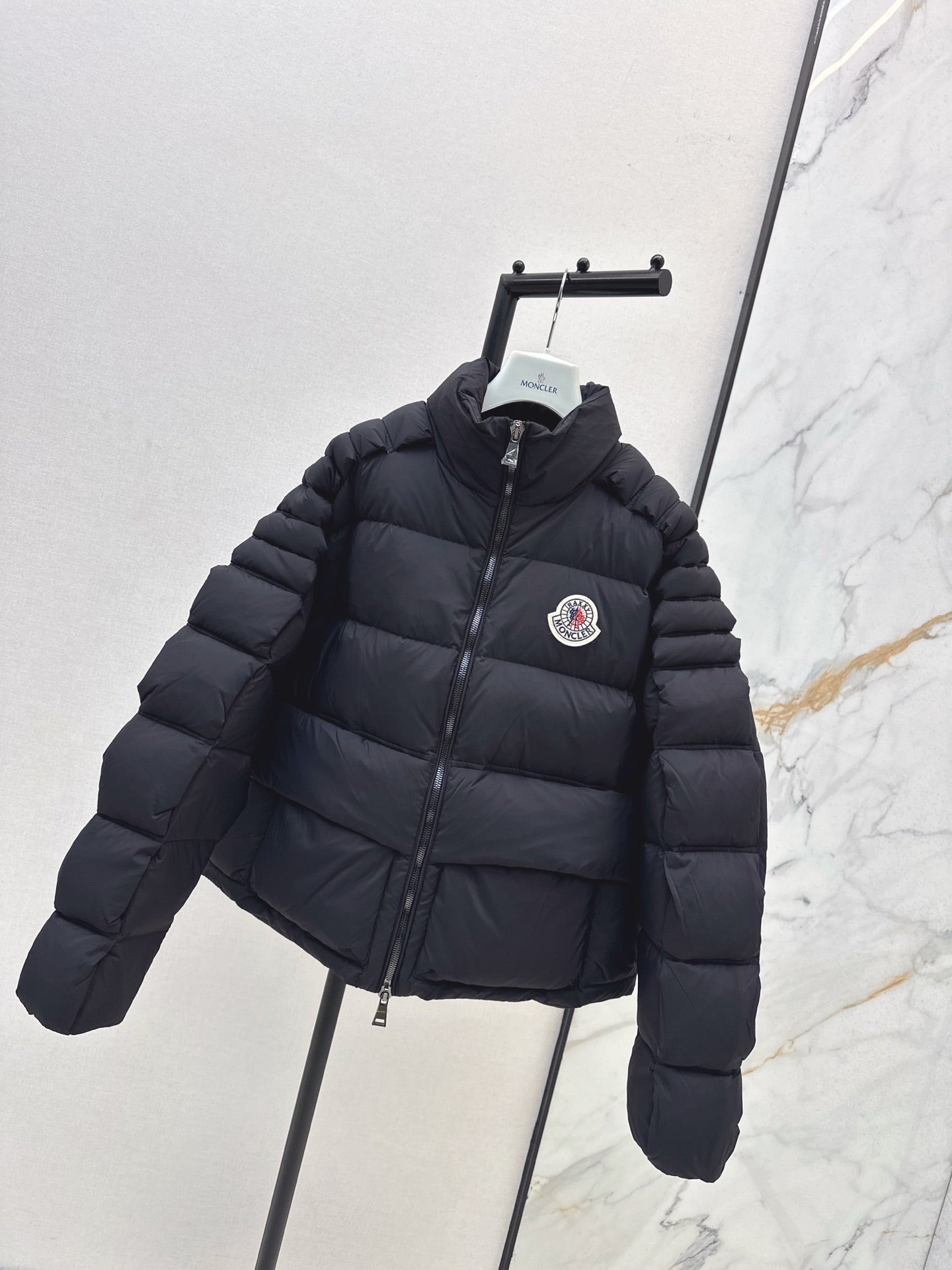 Monc 25fw down jacket