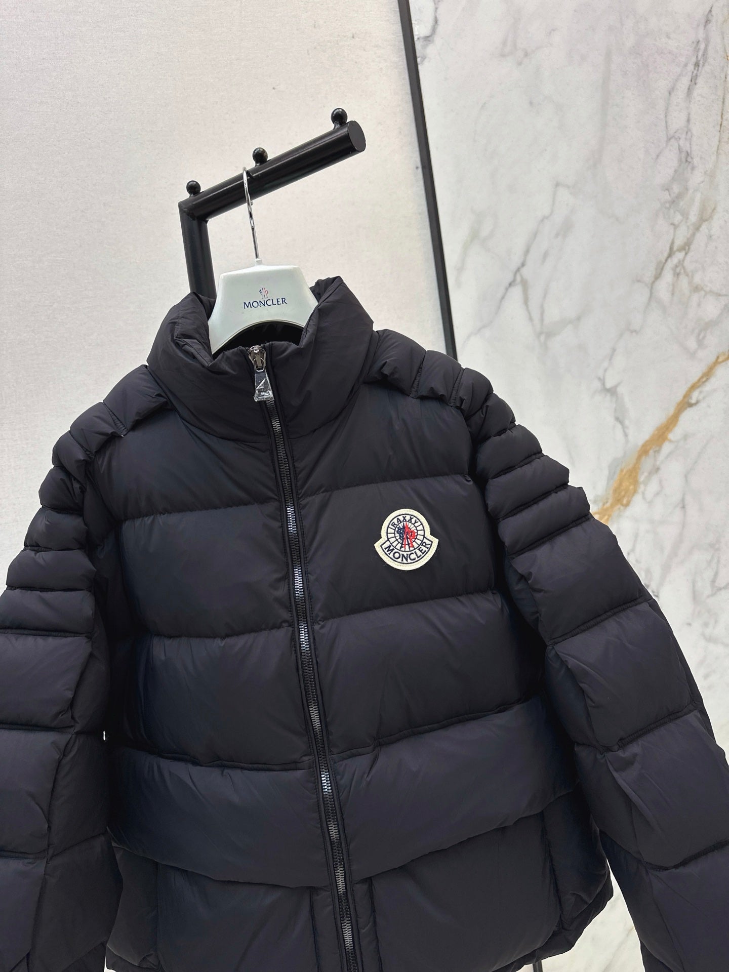 Monc 25fw down jacket