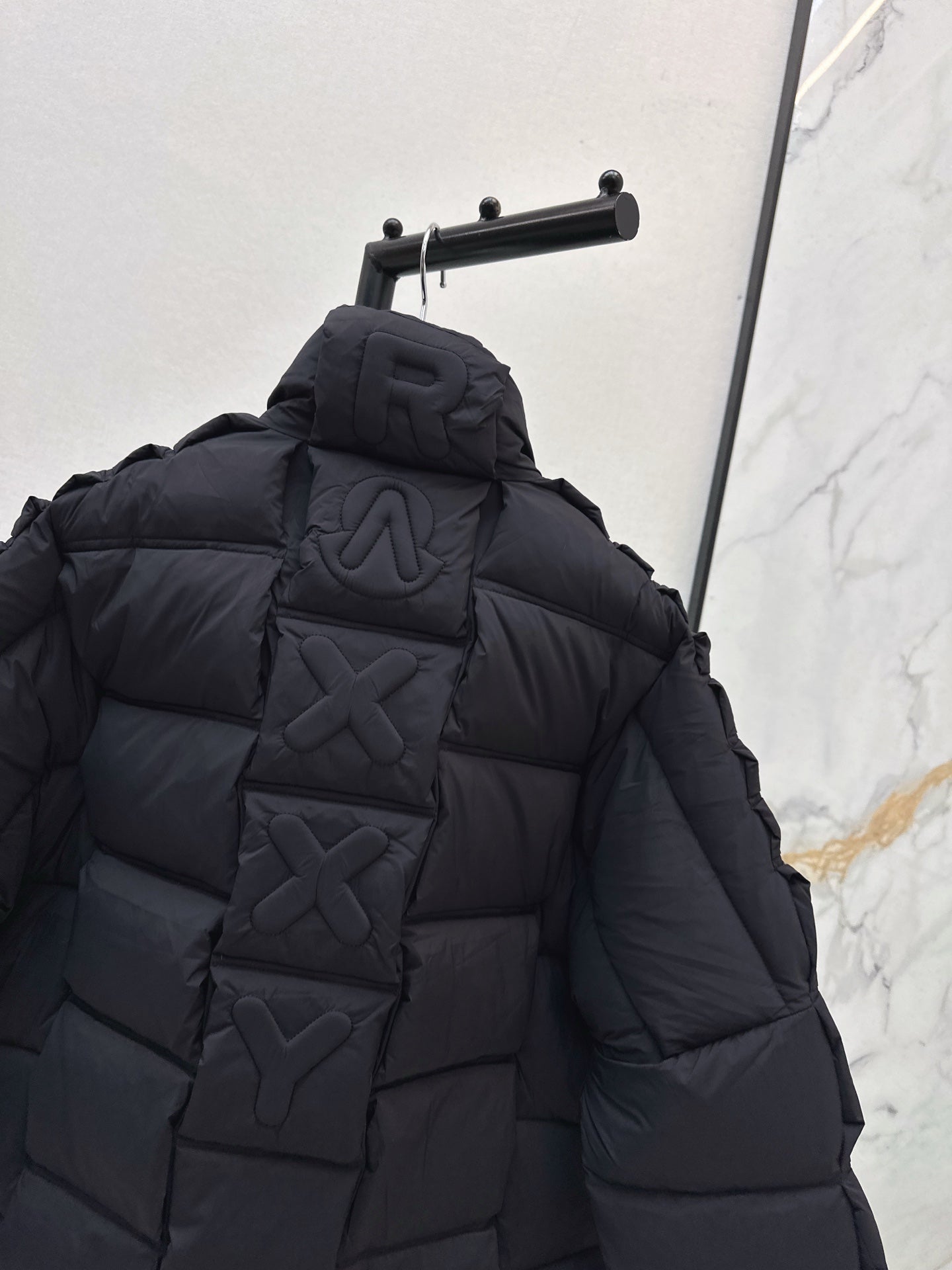Monc 25fw down jacket