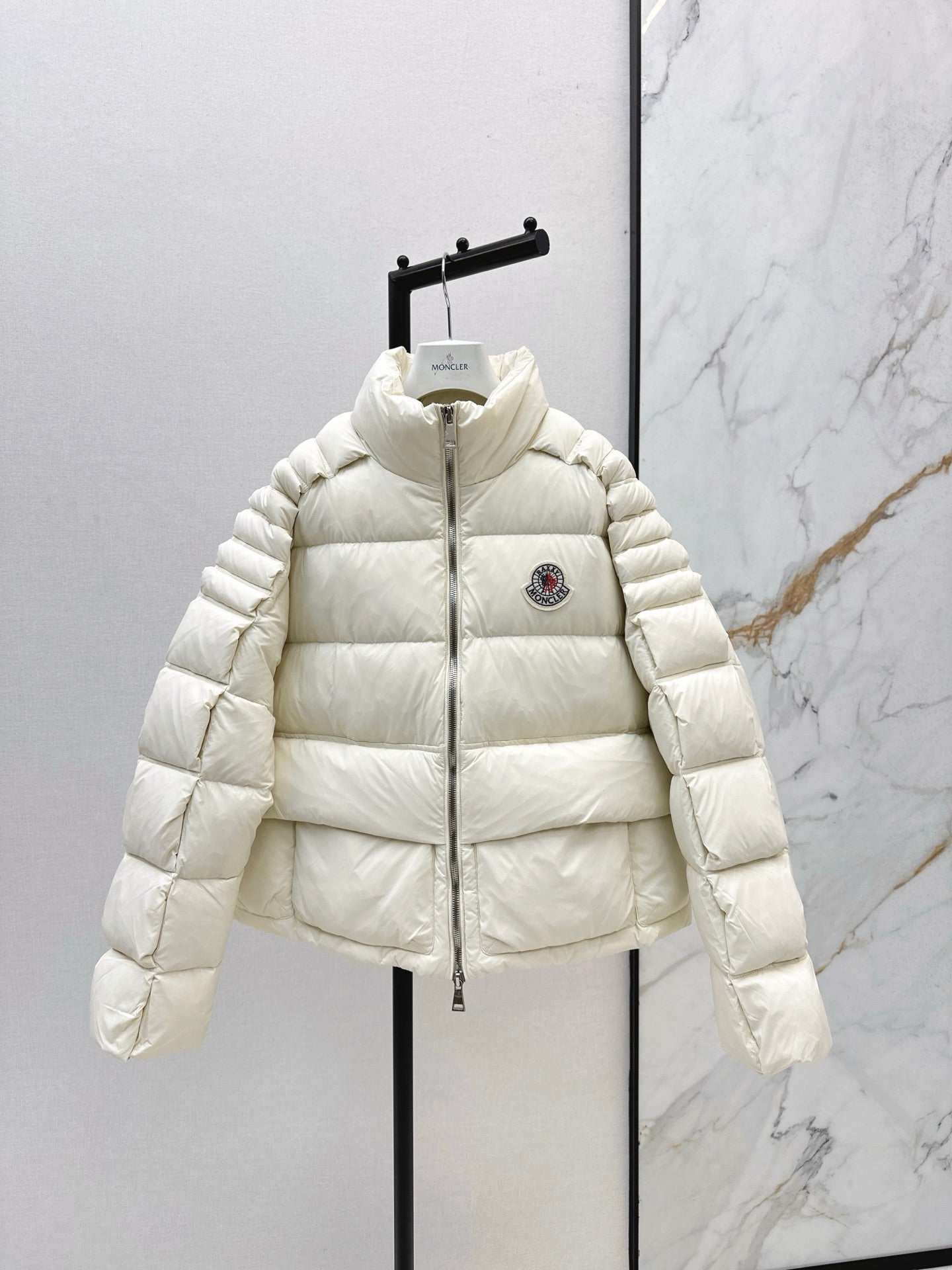 Monc 25fw down jacket