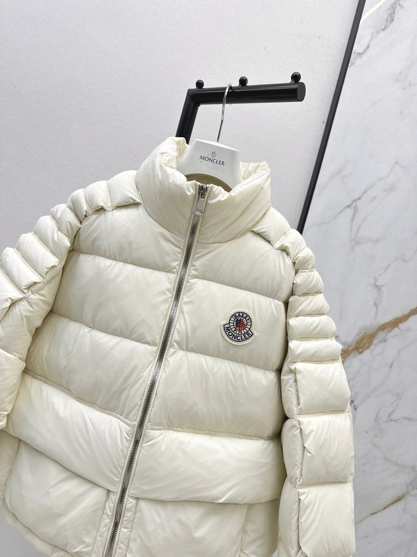 Monc 25fw down jacket
