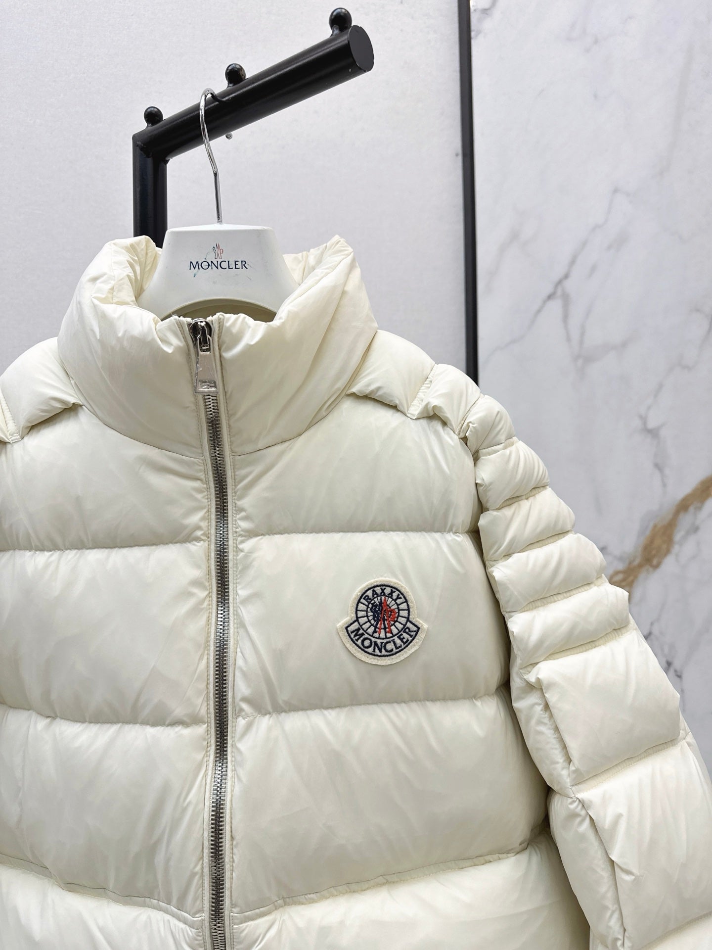 Monc 25fw down jacket