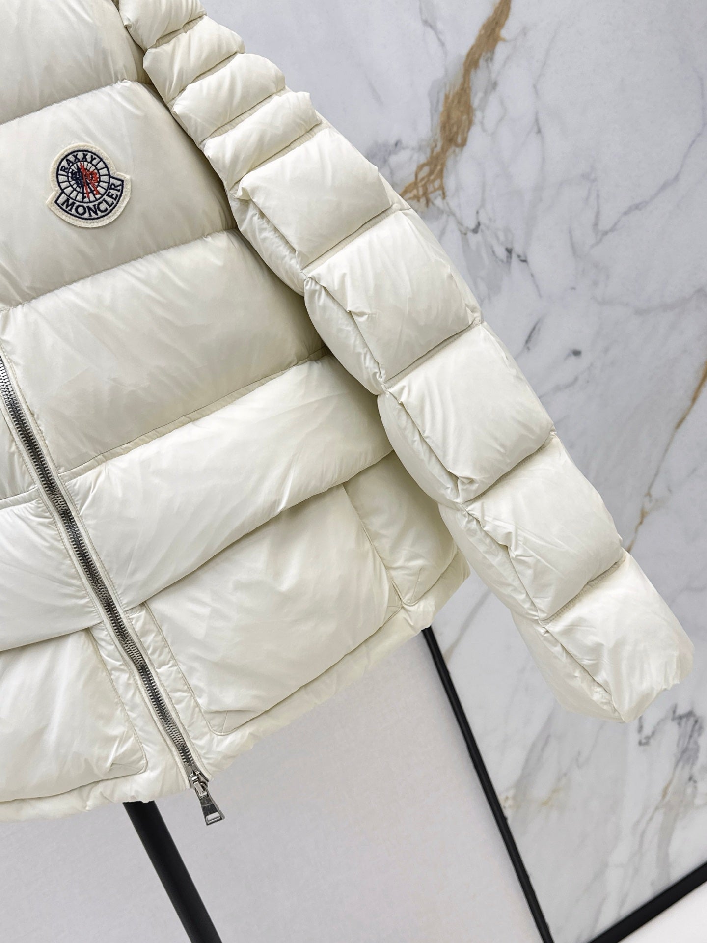 Monc 25fw down jacket